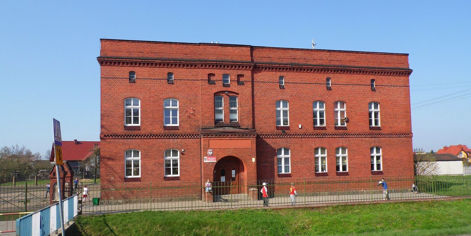 Szkoła, ob. dom, Rydzyna