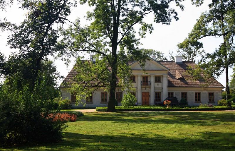 Zespół dworsko-parkowy, Jastrzębia Stara