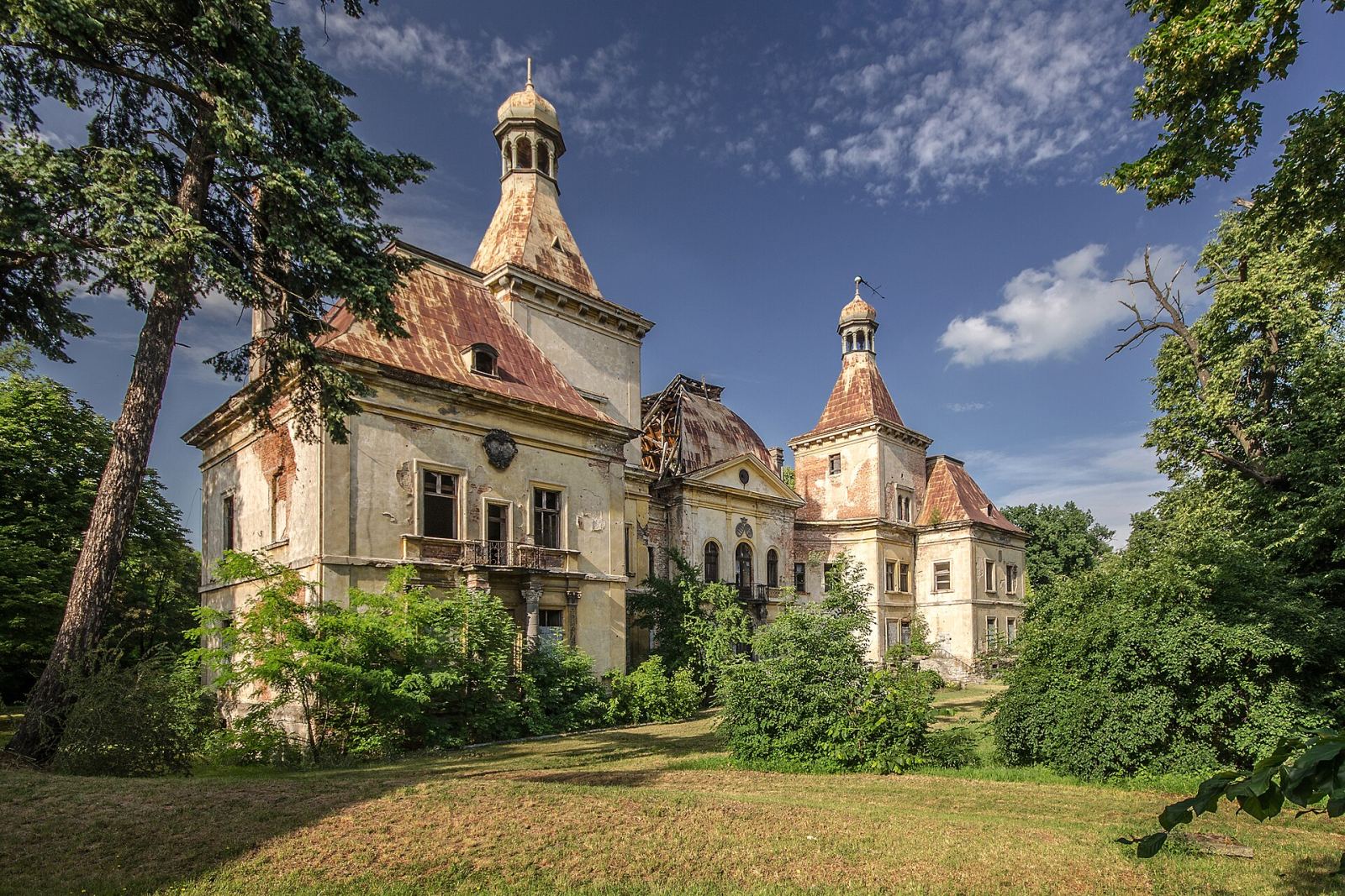 Pałac, Mańczyce