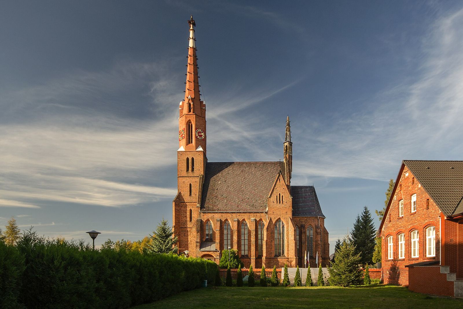 Kościół parafialny pw. Niepokalanego Poczęcia Najświętszej Marii Panny, Chrząstawa Wielka