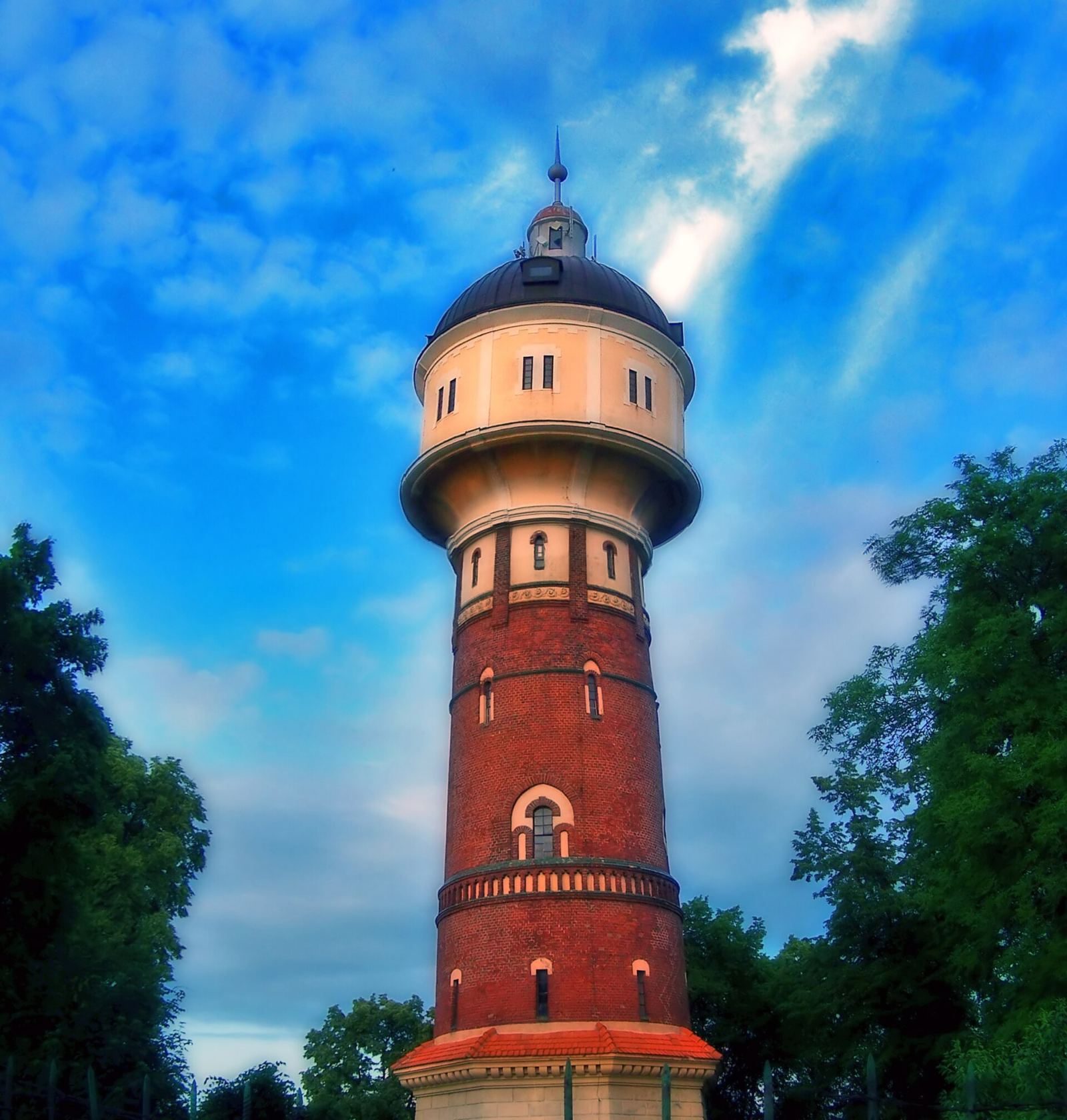 Wodociągowa wieża ciśnień, Trzemeszno