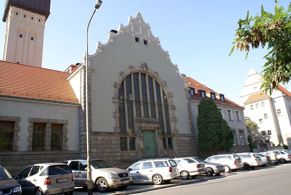 D. Laboratorium Maszyn, ob. sale wykładowe, Wrocław