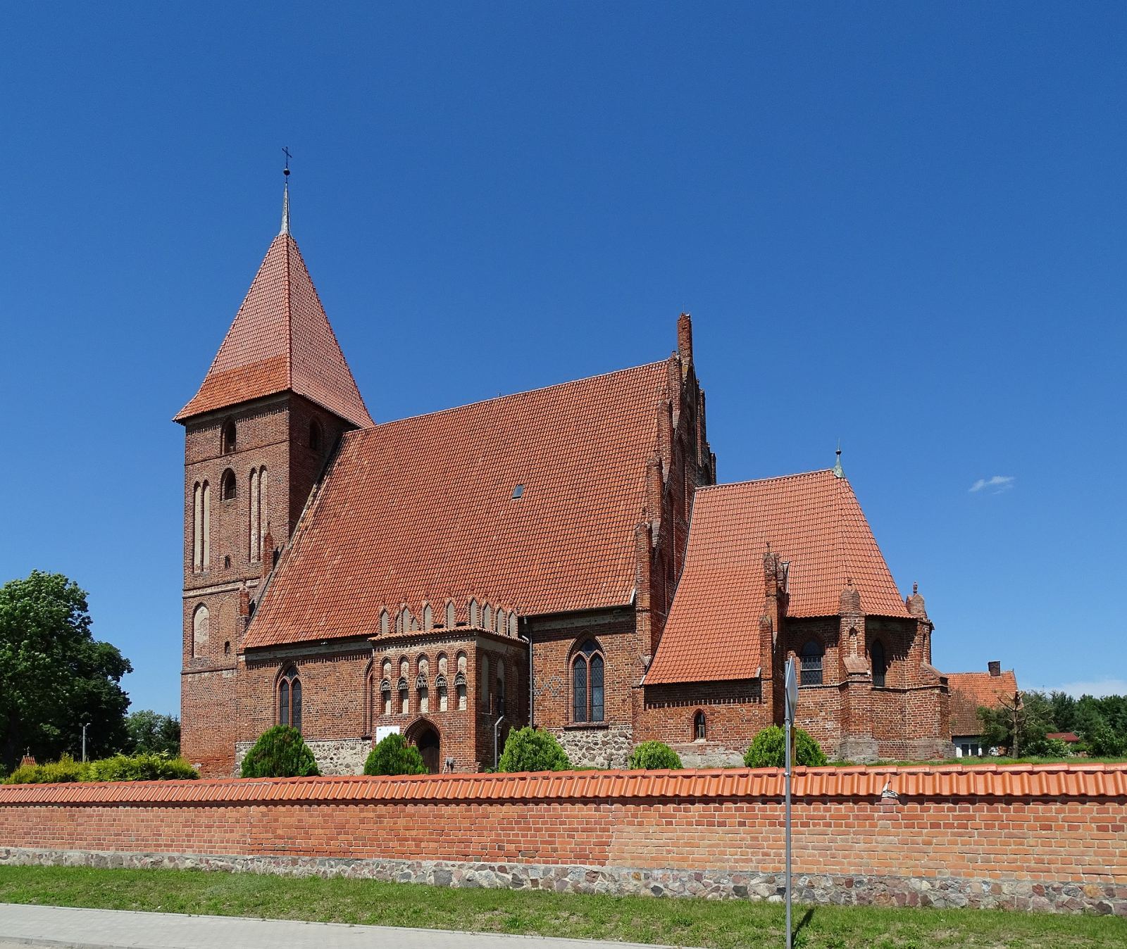 Kościół parafialny pw. Podwyższenia Krzyża, Przezmark