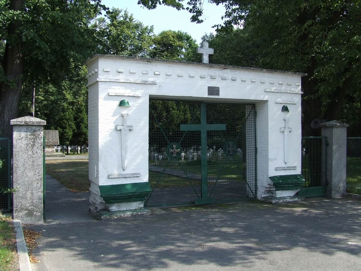 Cmentarz wojenny z II wojny światowej, Stare Babice