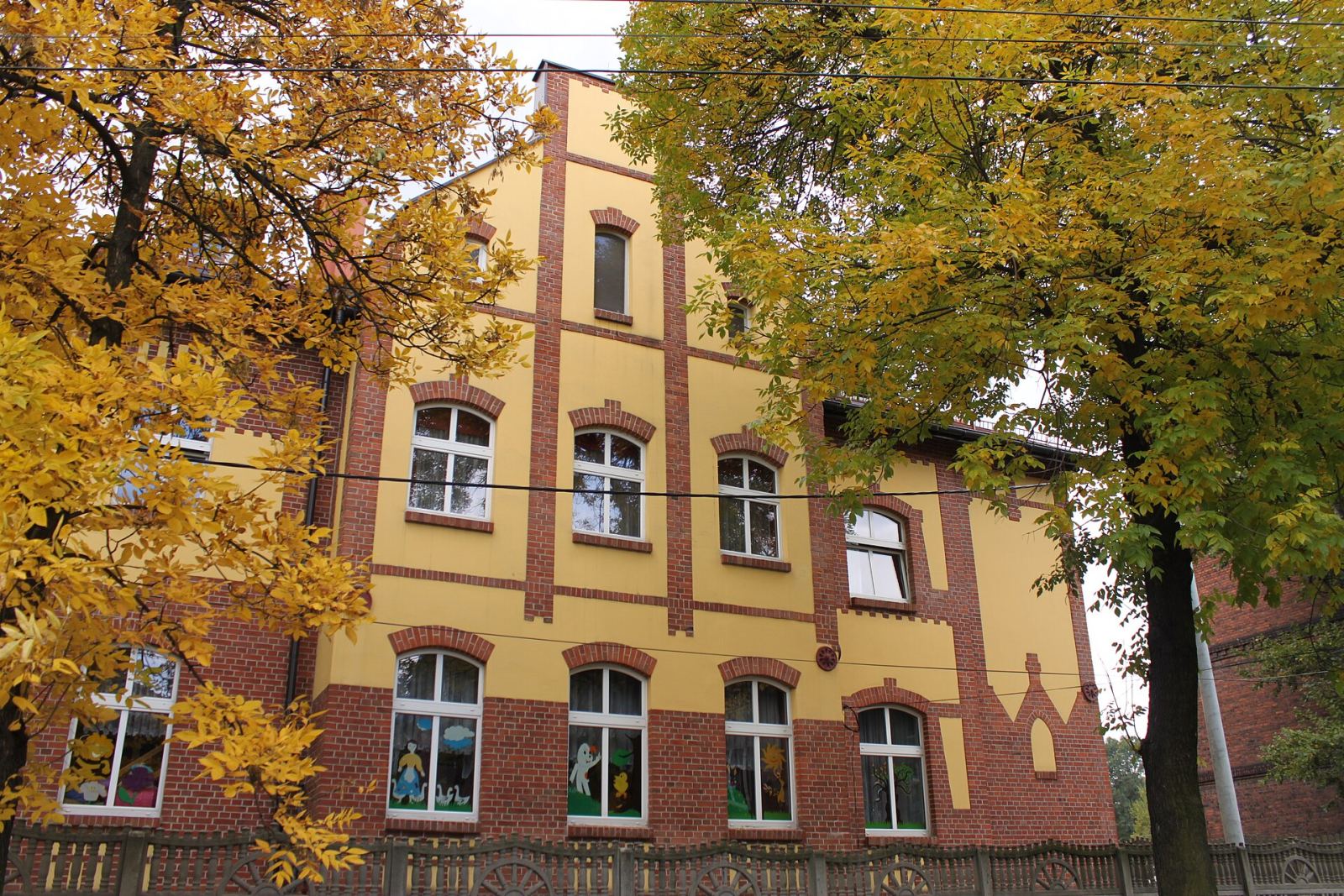 Dom klasztorny elżbietanek, ob. przedszkole, Ruda Śląska