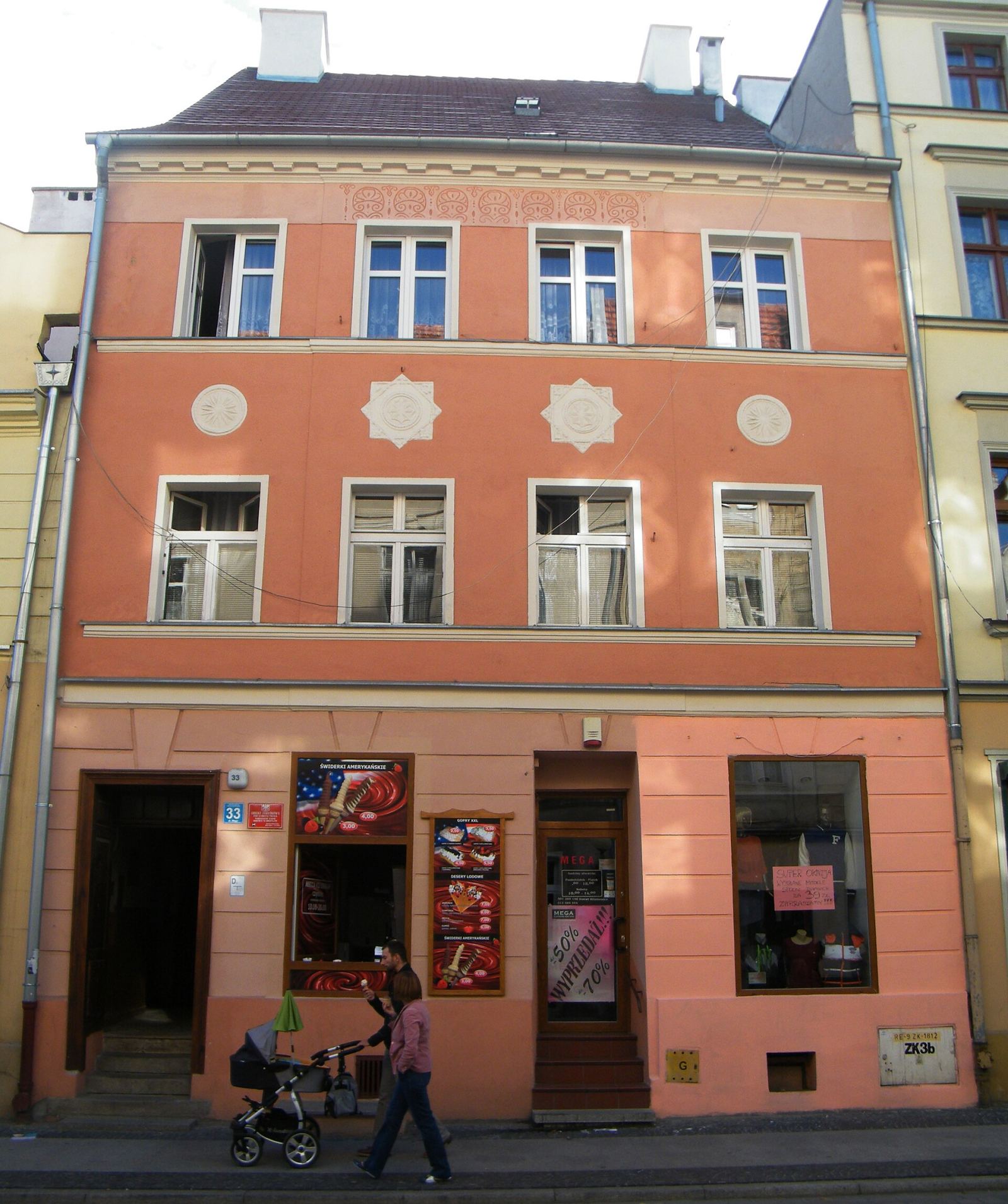 Dom, Brzeg