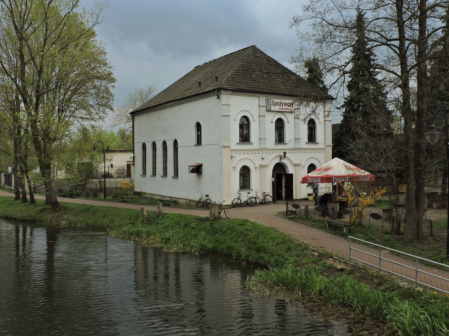 Synagoga, ob. biblioteka, Inowłódz