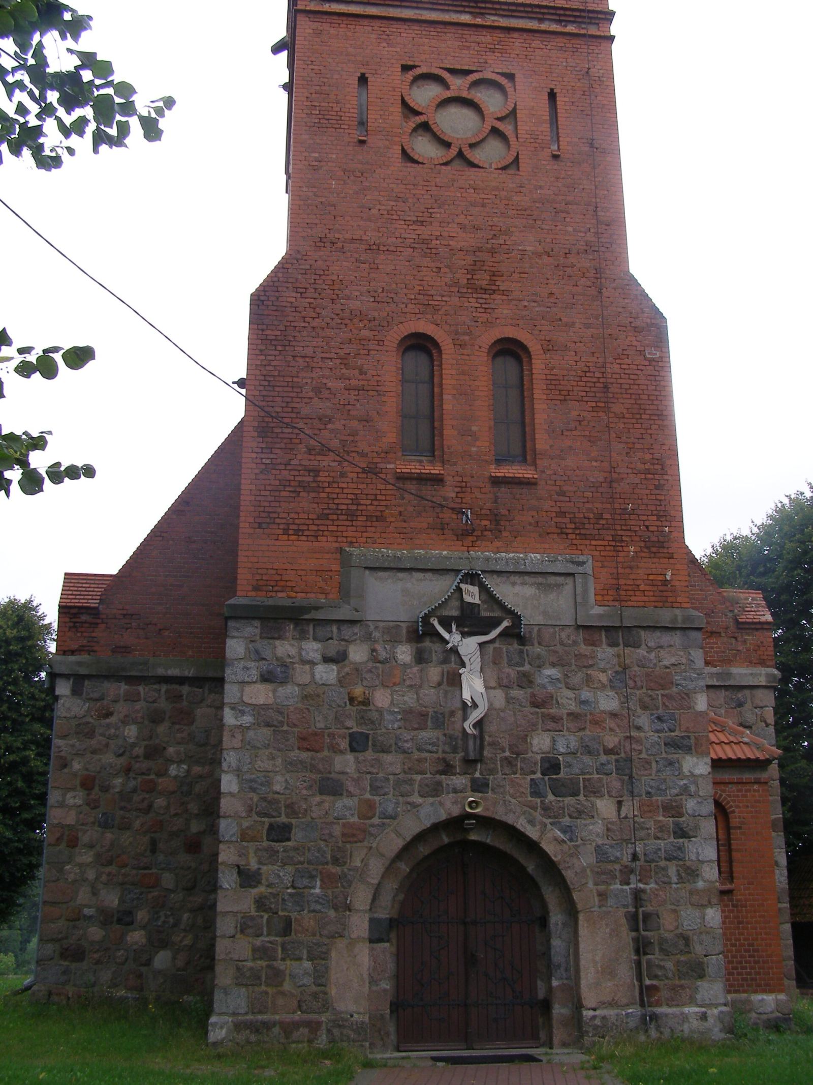 Kościół parafialny pw. św. Stanisława Kostki, Ogardy