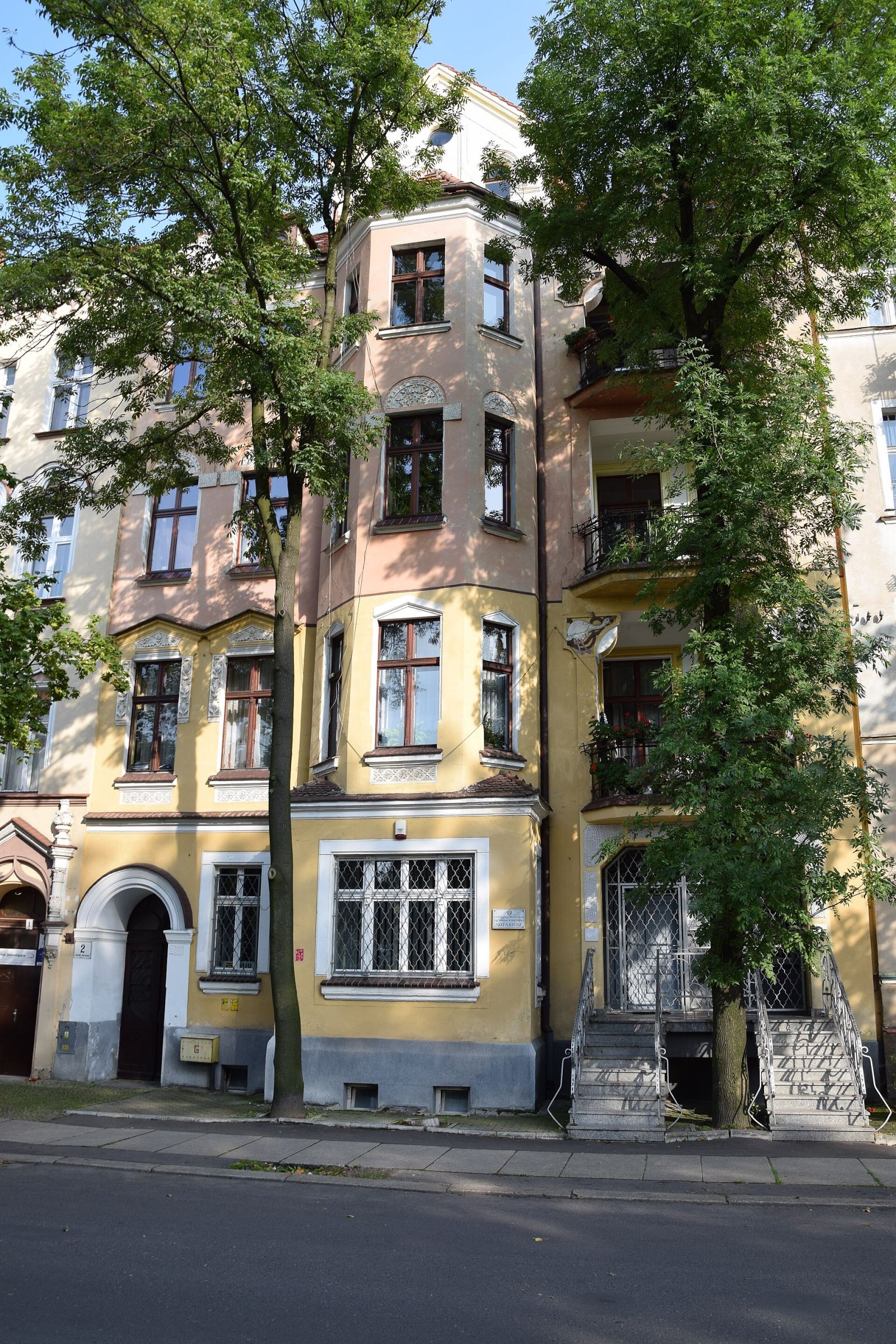 Dom, Legnica