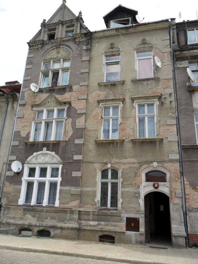 Dom, Gubin