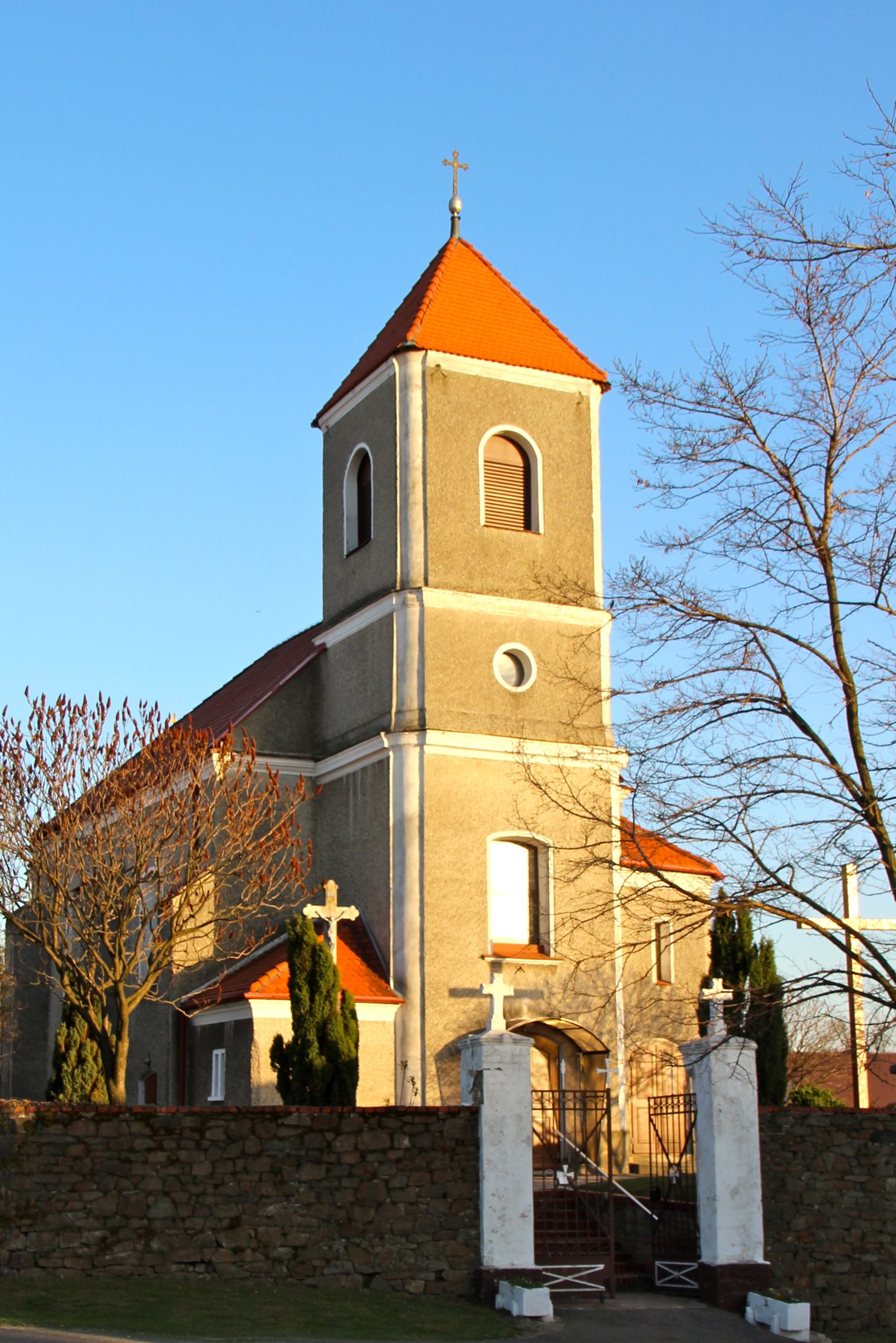 Kościół parafialny pw. św. Michała Archanioła, Zopowy