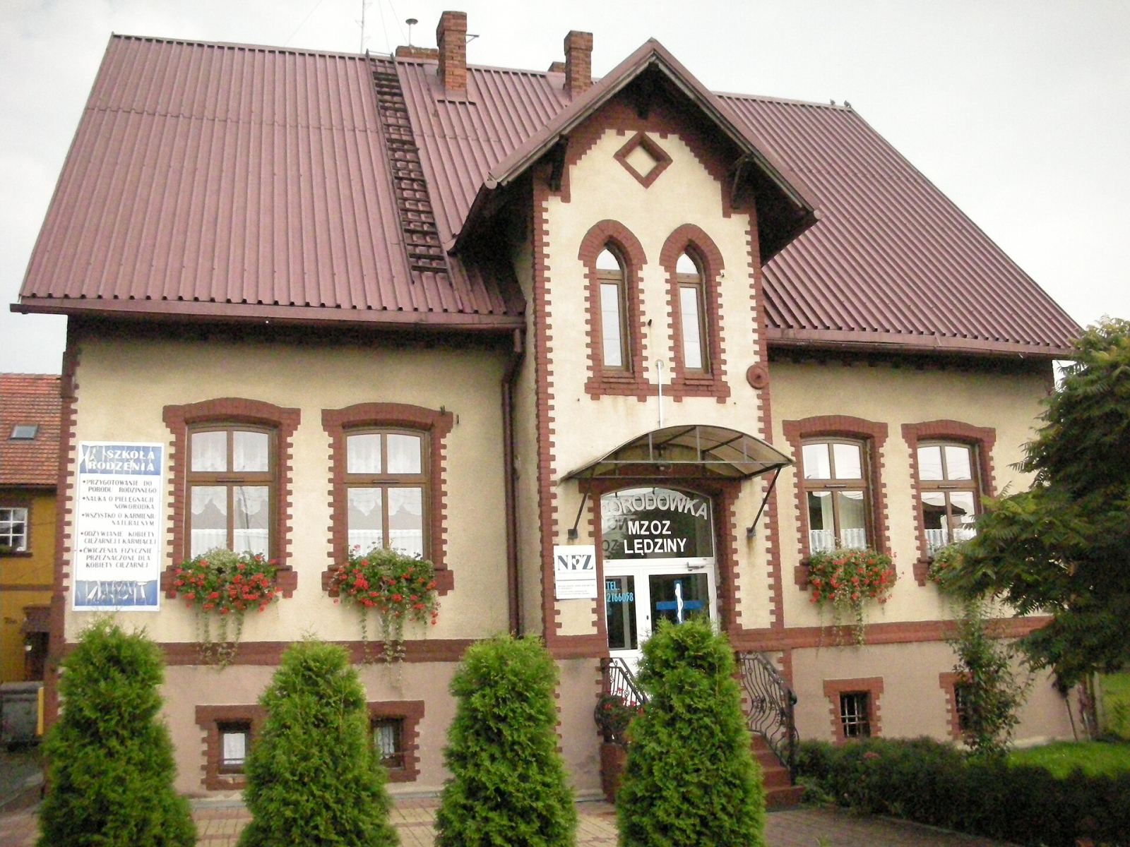Dom gminy protestanckiej, Lędziny