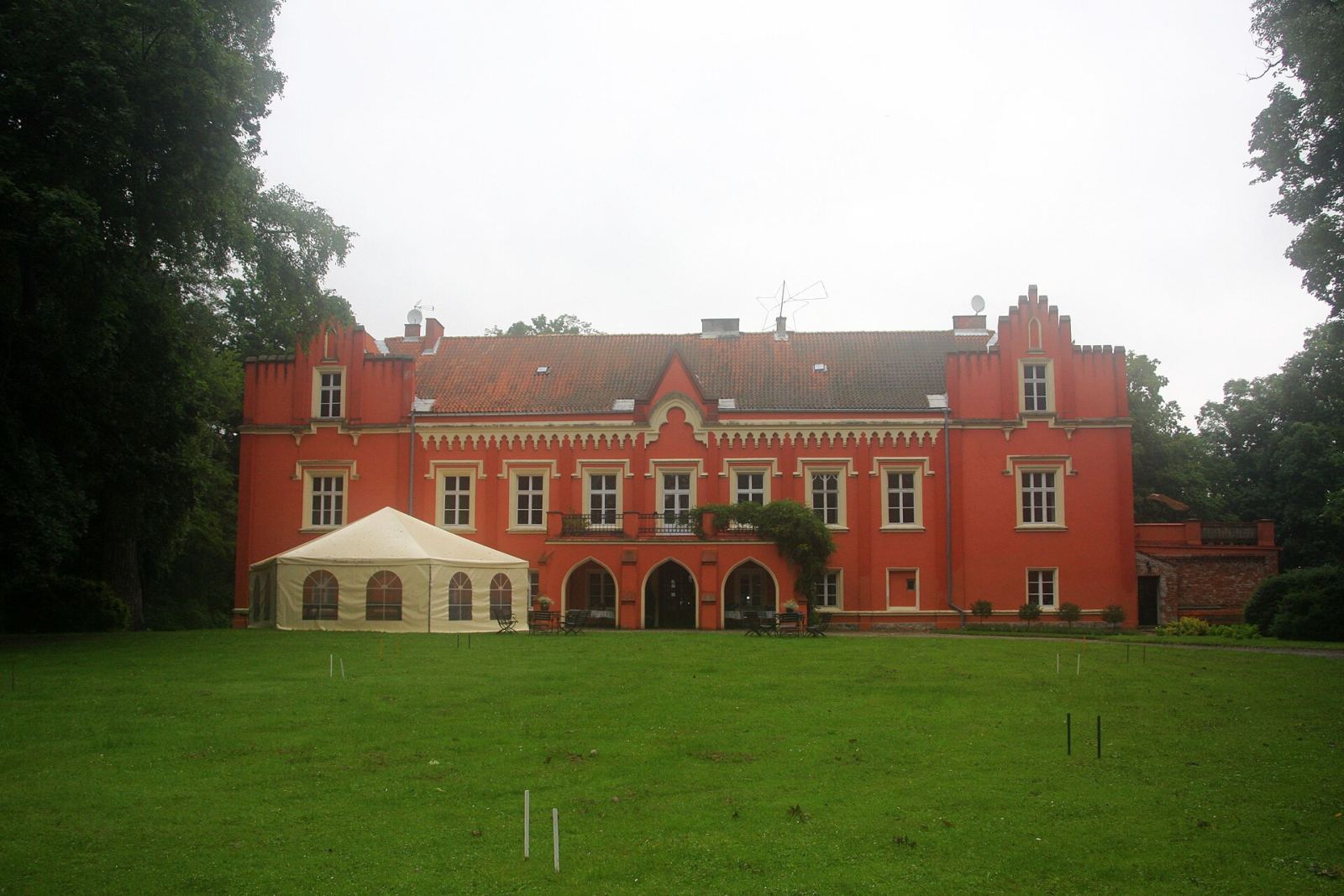Pałac, Rynkówka