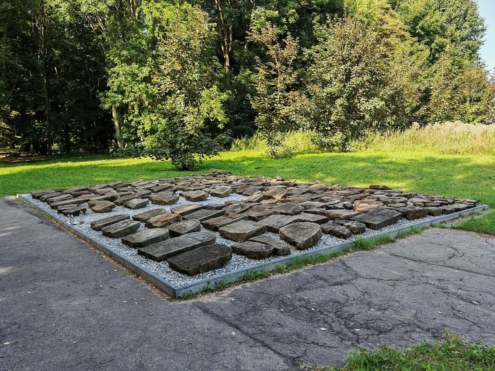 Lapidarium na cmentarzu żydowskim, Opatów