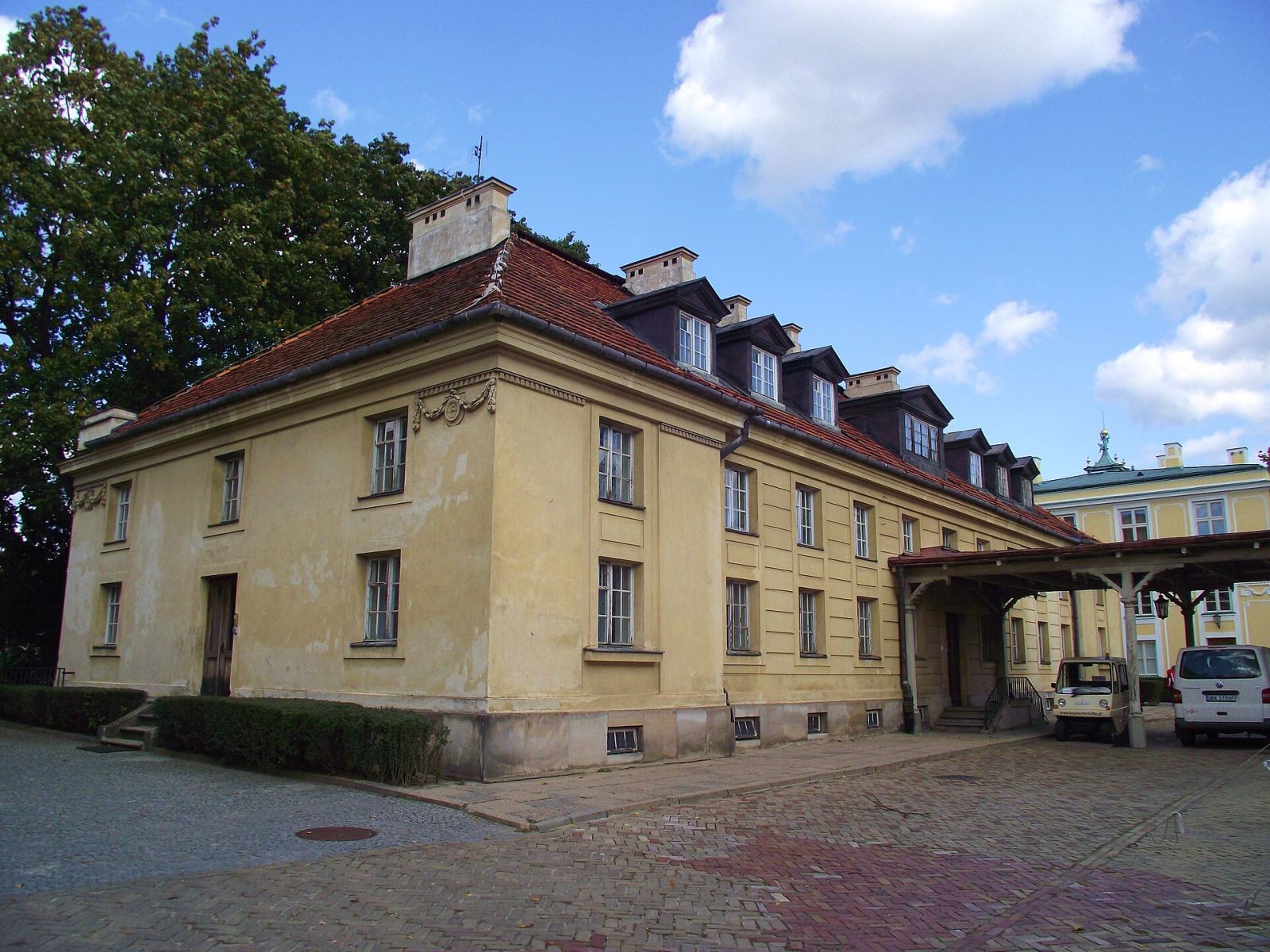 Oficyna kuchenna, Warszawa