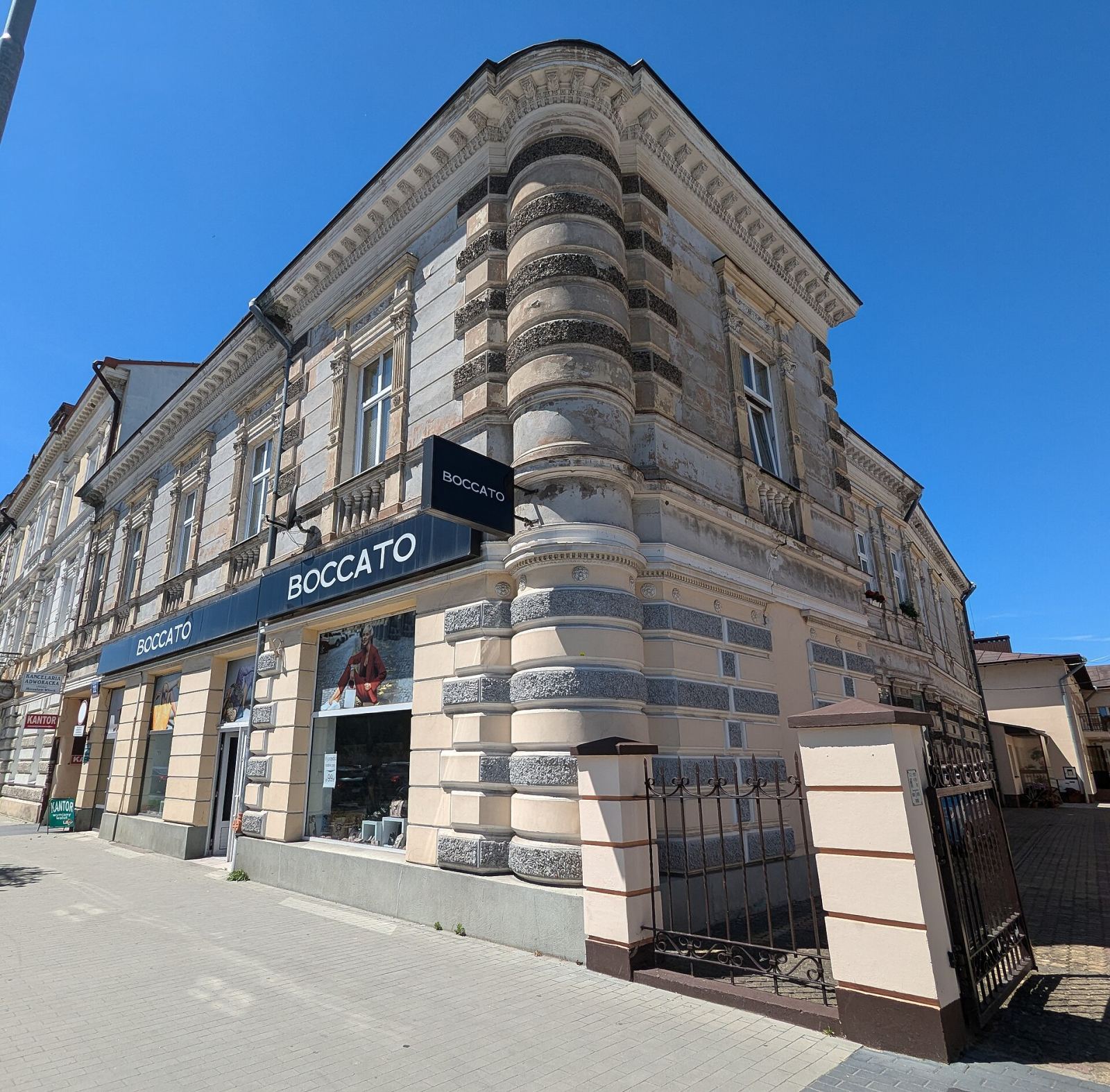 Dom, Jarosław