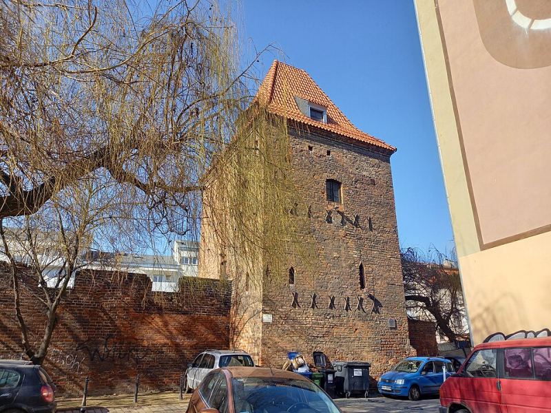 Baszta i pozostałości fortyfikacji, Wrocław