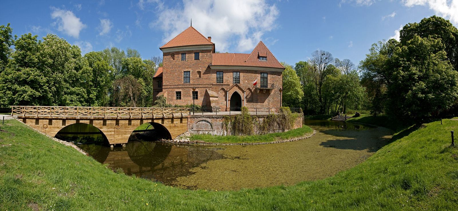 Zamek, Oporów