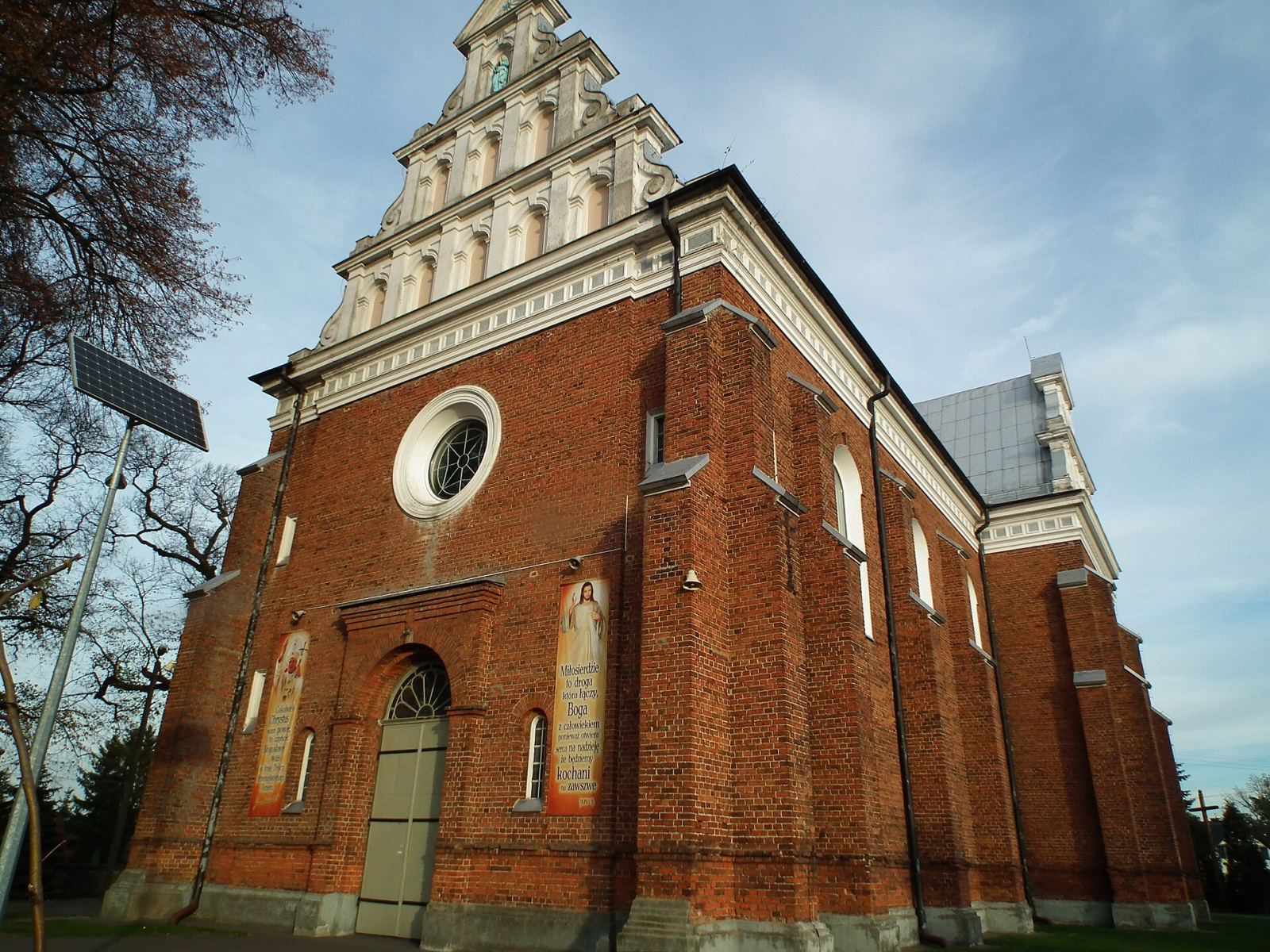 Kościół parafialny pw. Wszystkich Świętych, Bełdów