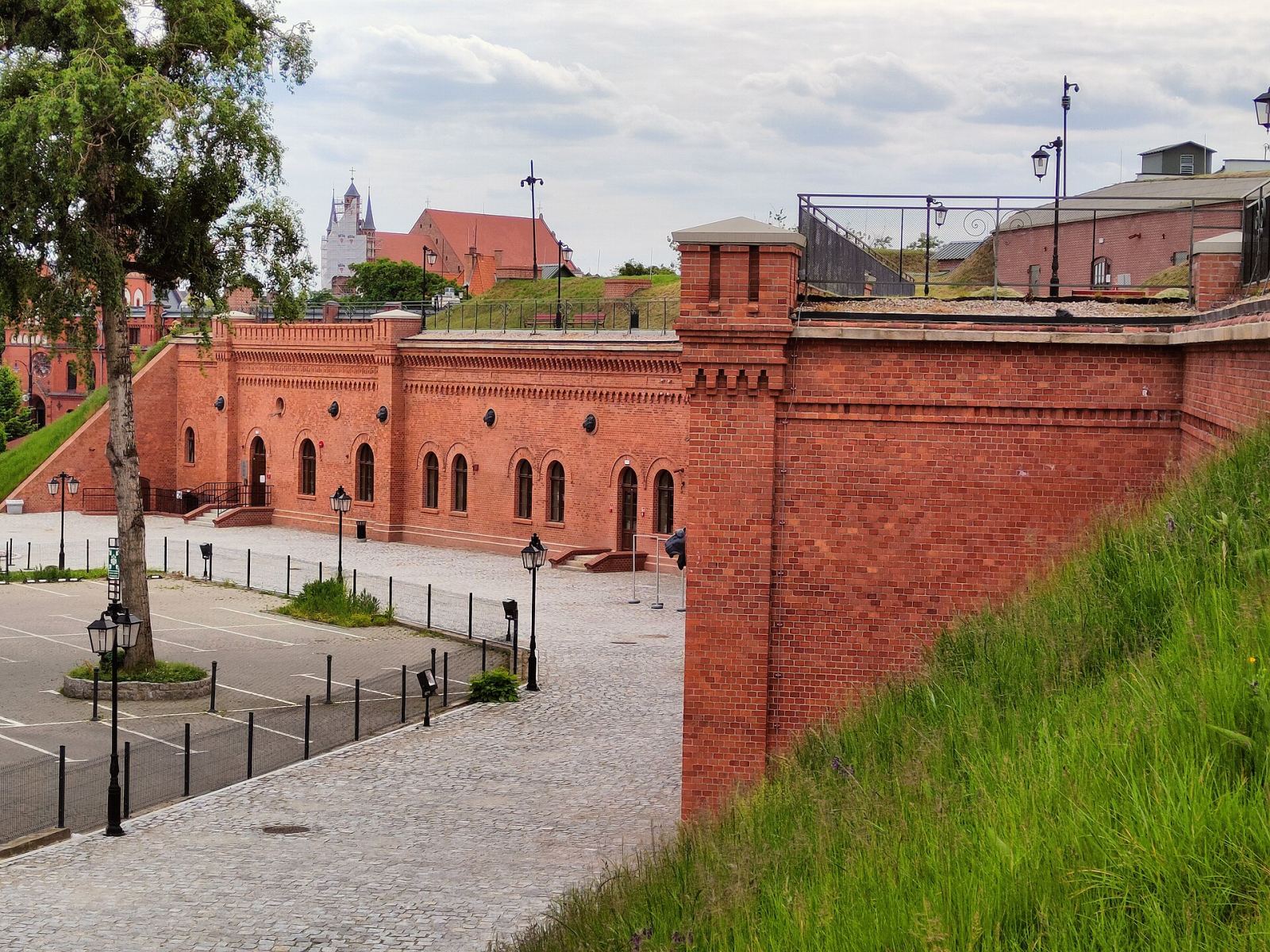 Fasada koszar Bramy Chełmińskiej, Toruń