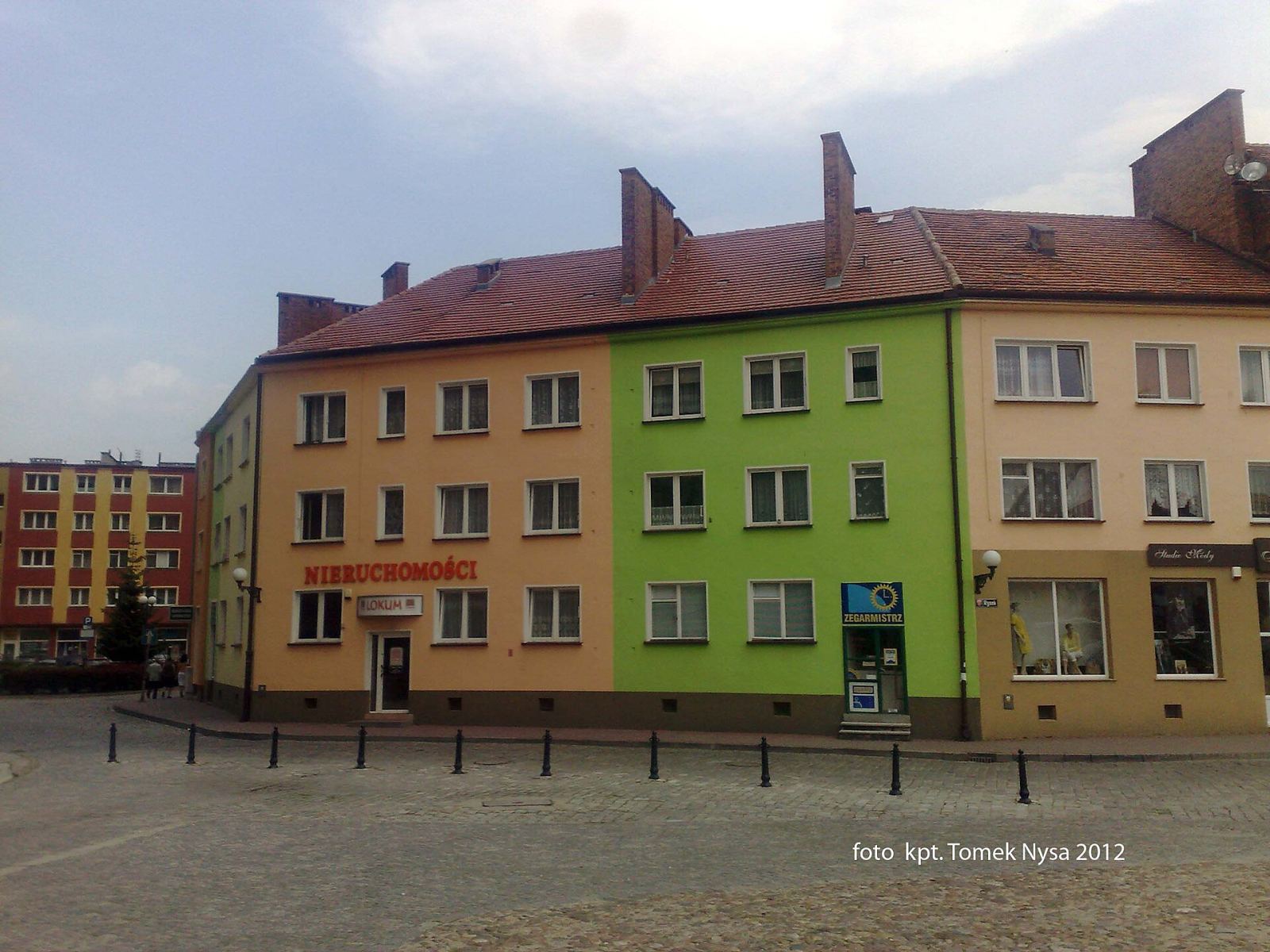 Dom, Nysa