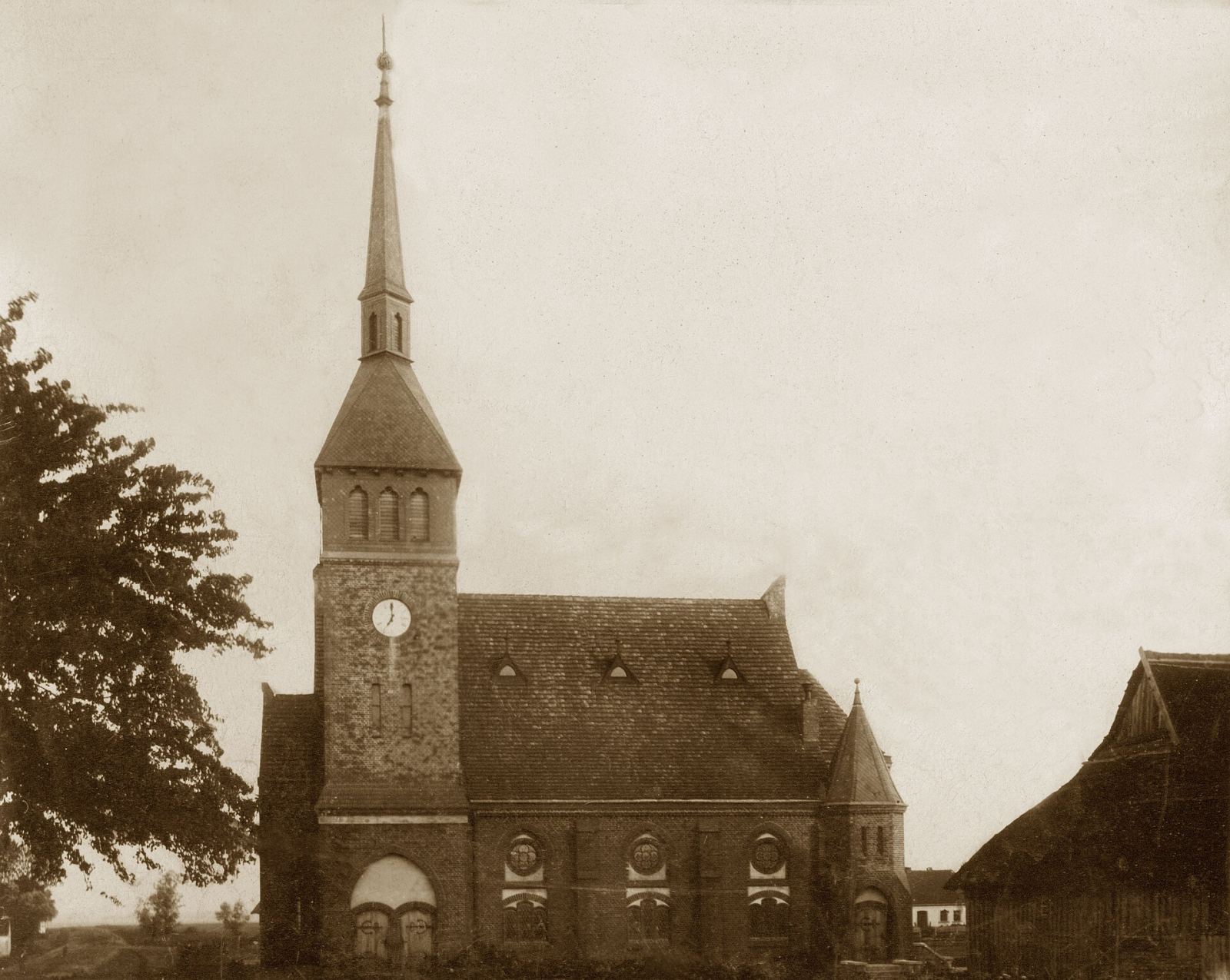 Kościół ewangelicki, ob. rzymskokatolicki filialny pw. Matki Boskiej Wniebowziętej, Pałowo