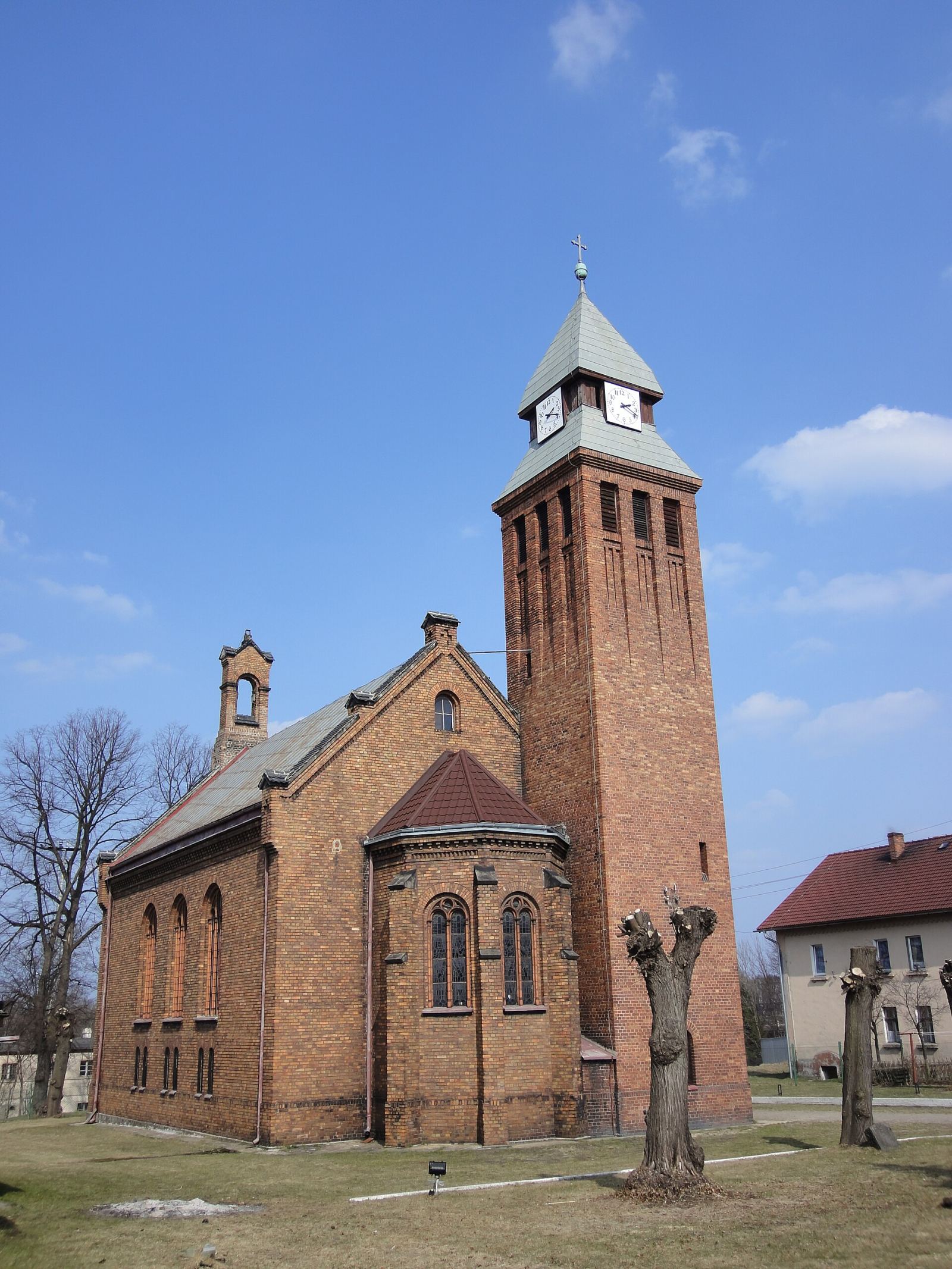 Kościół ewangelicki, ob. rzymskokatolicki filialny pw. Najświętszej Marii Panny Królowej Polski, Węgliniec