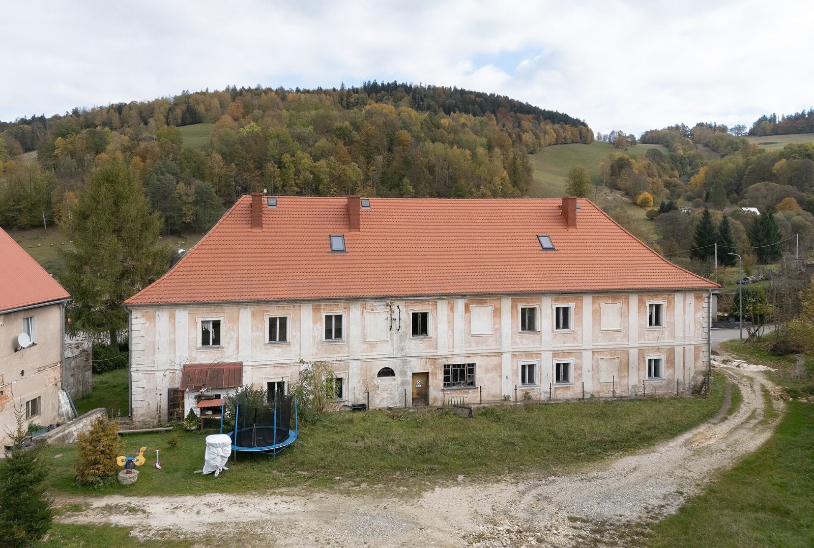 Dwór, Konradów
