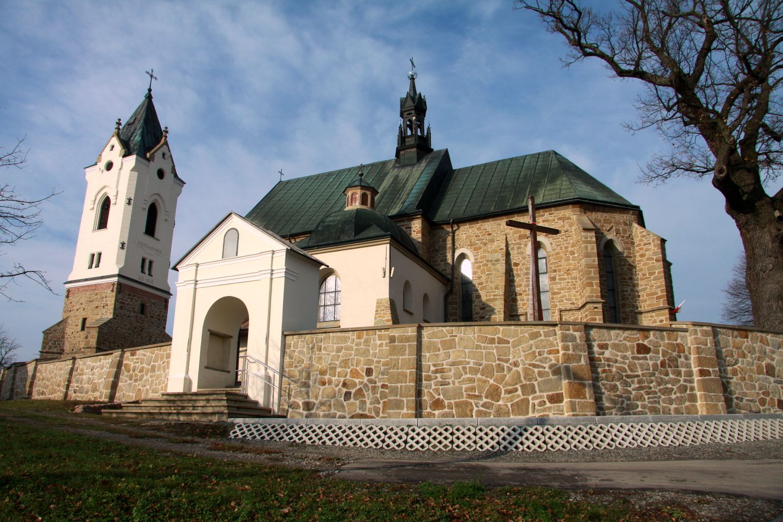 Kościół parafialny pw. Świętej Trójcy, Bieździedza