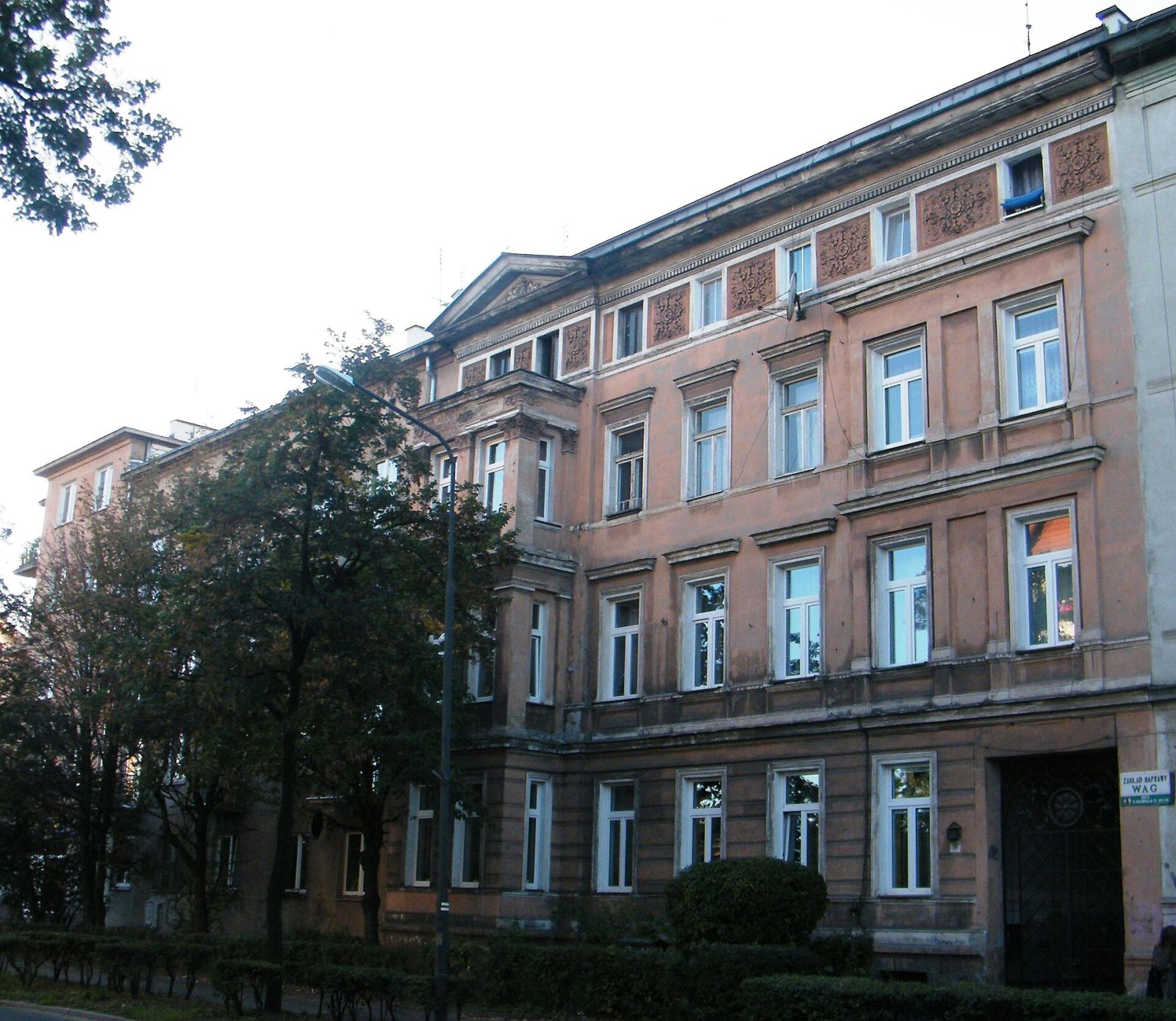 Dom, Brzeg
