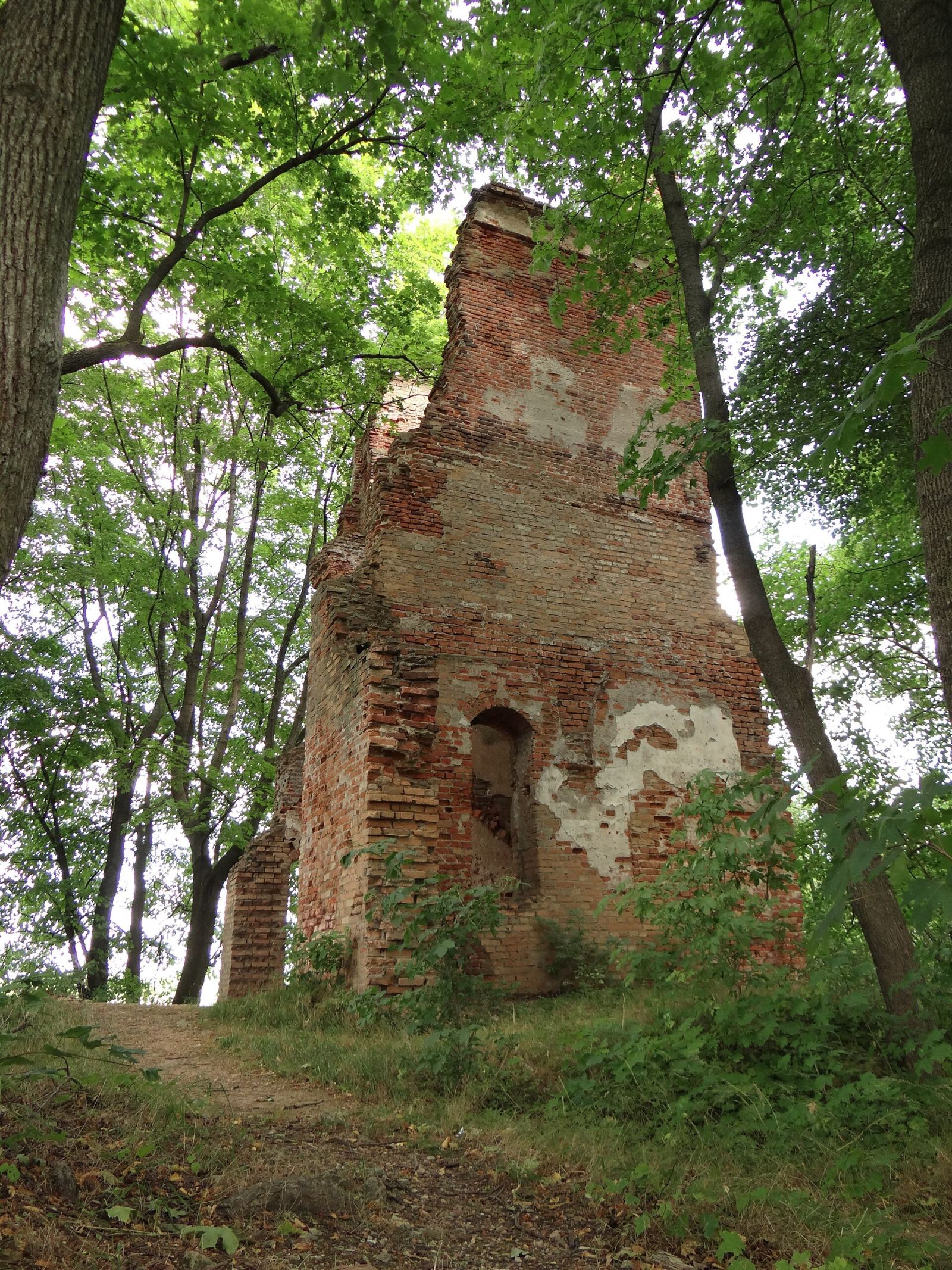 Ruiny zamku biskupów płockich, Brok