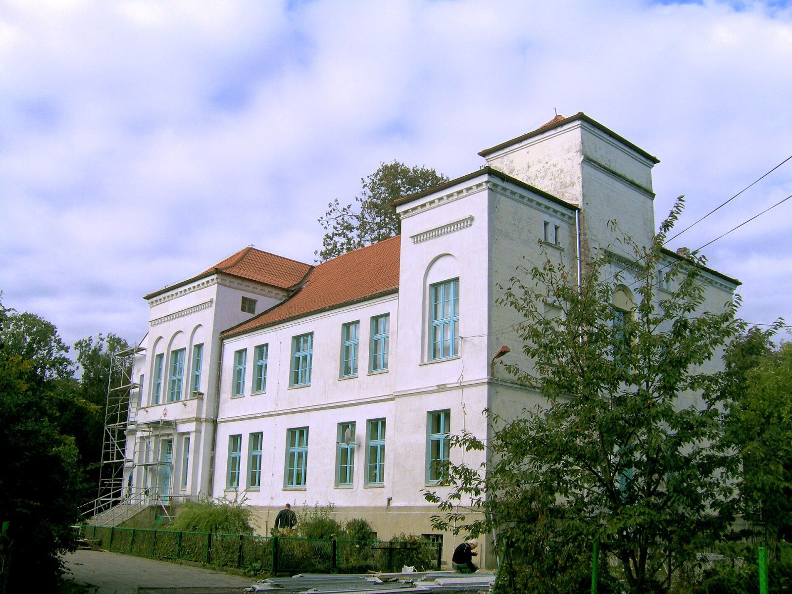 Zespół pałacowo-parkowy, Wybcz