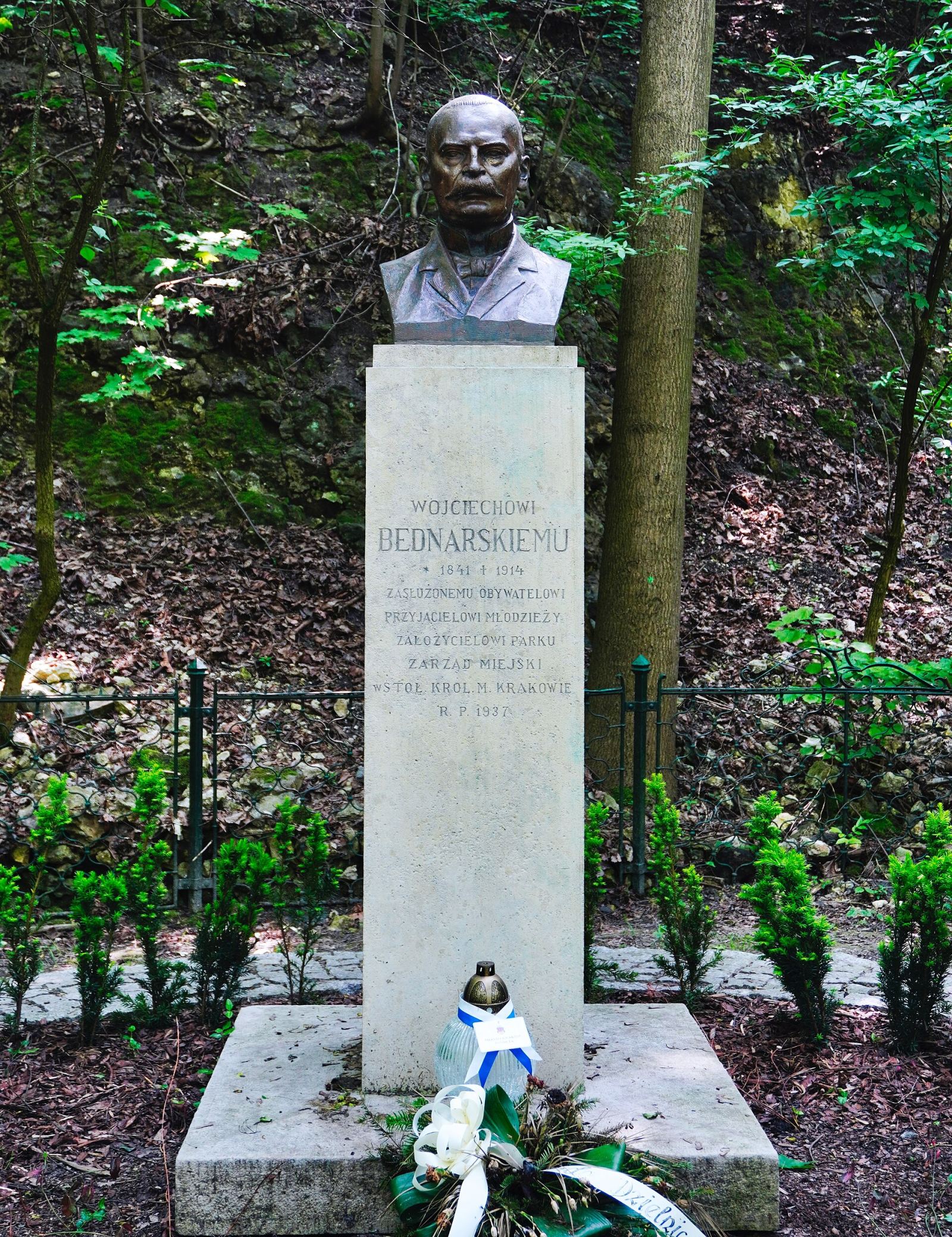 Pomnik Wojciecha Bednarskiego, Kraków
