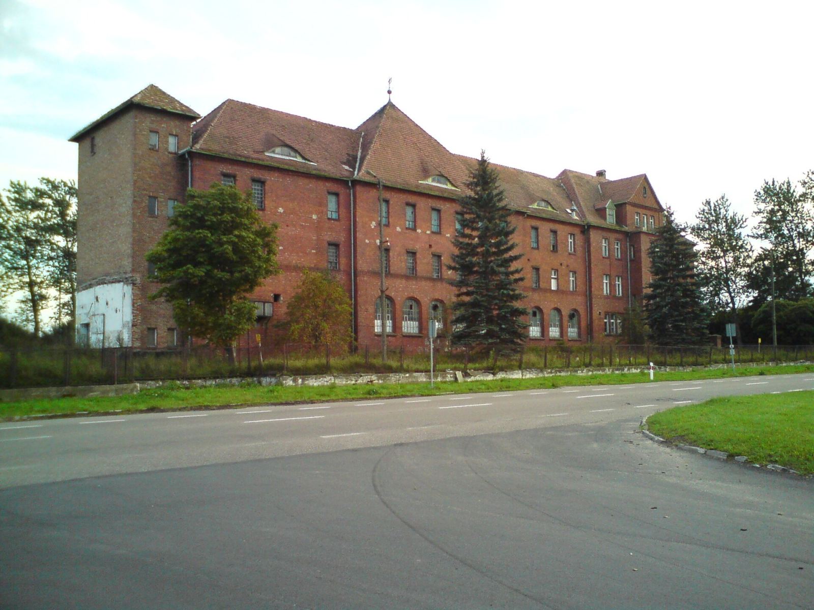 Budynek fabryki konserw, Sławno