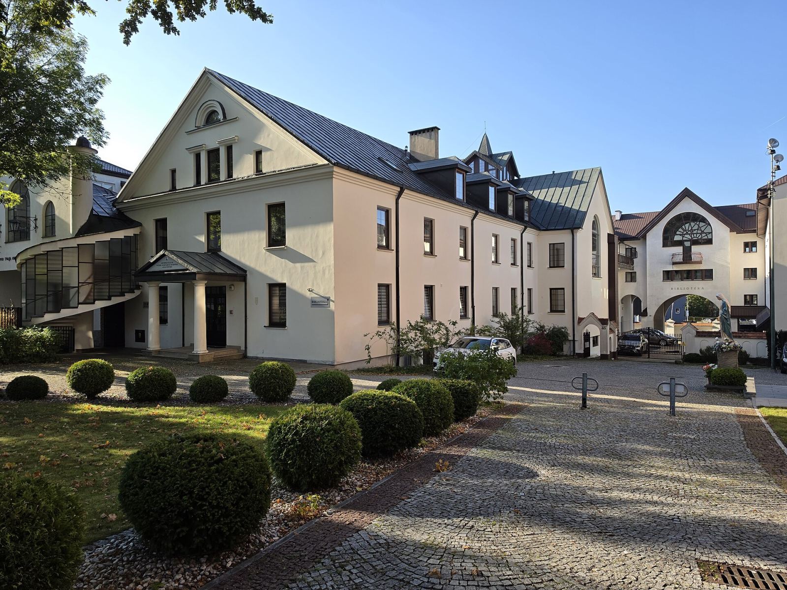 Plebania, ob. dom księży pofesorów, Białystok