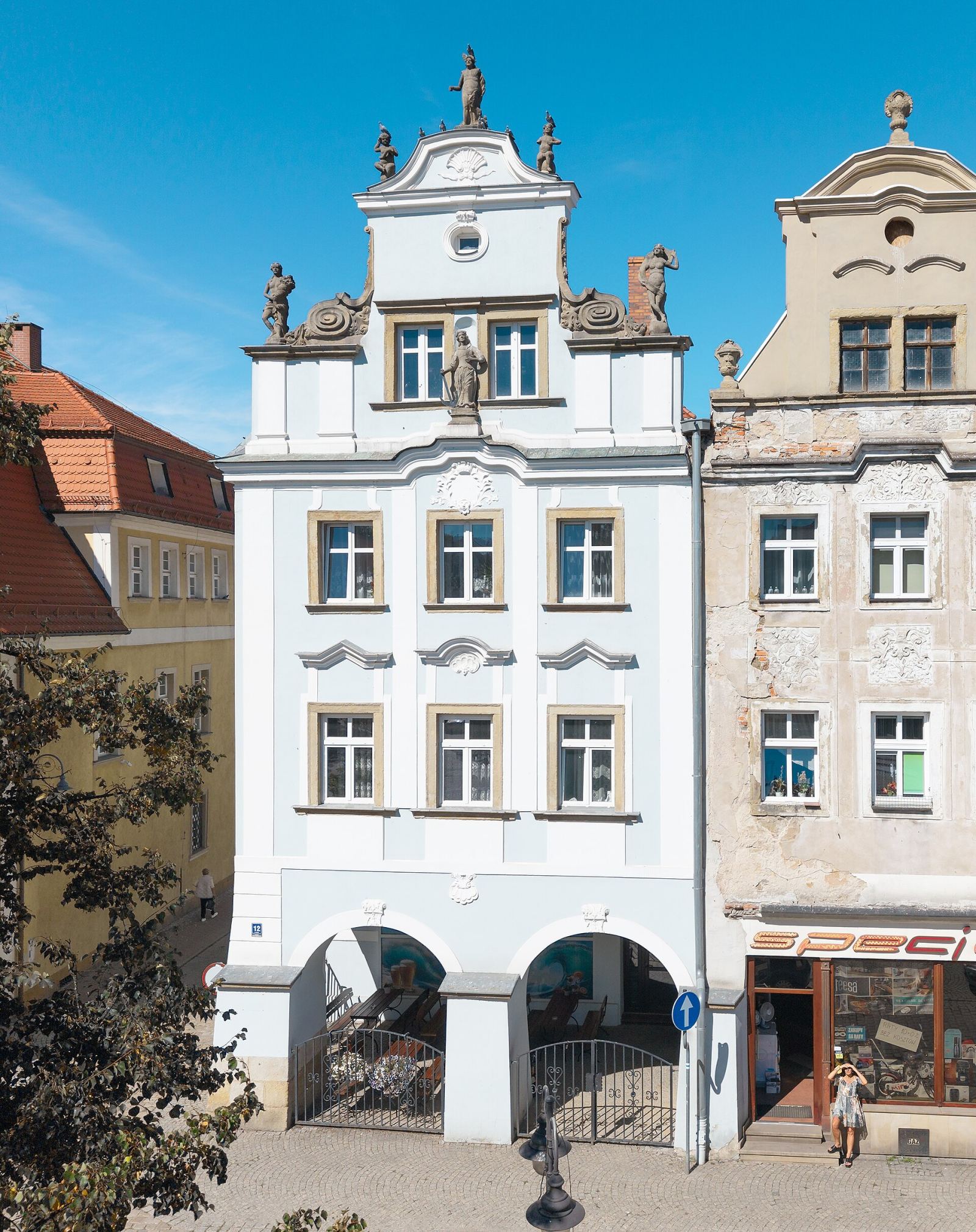 Dom, Kamienna Góra