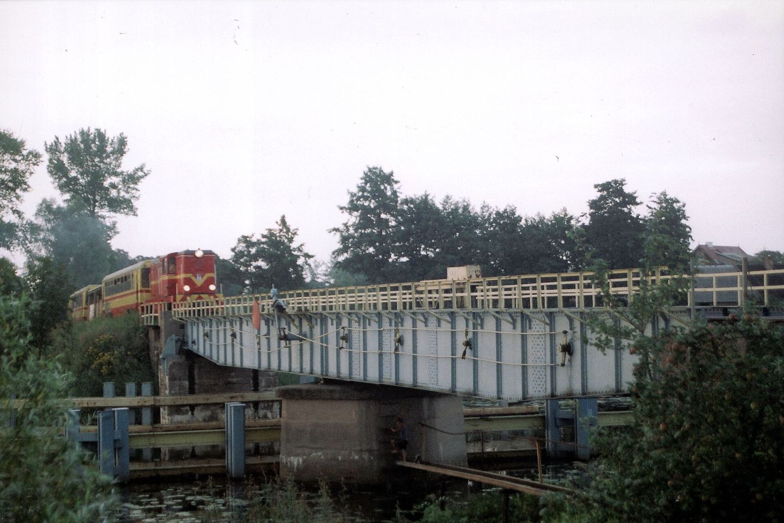 Most kolejowy obrotowy wąskotorowy nad rz. Szkarpawą, Rybina