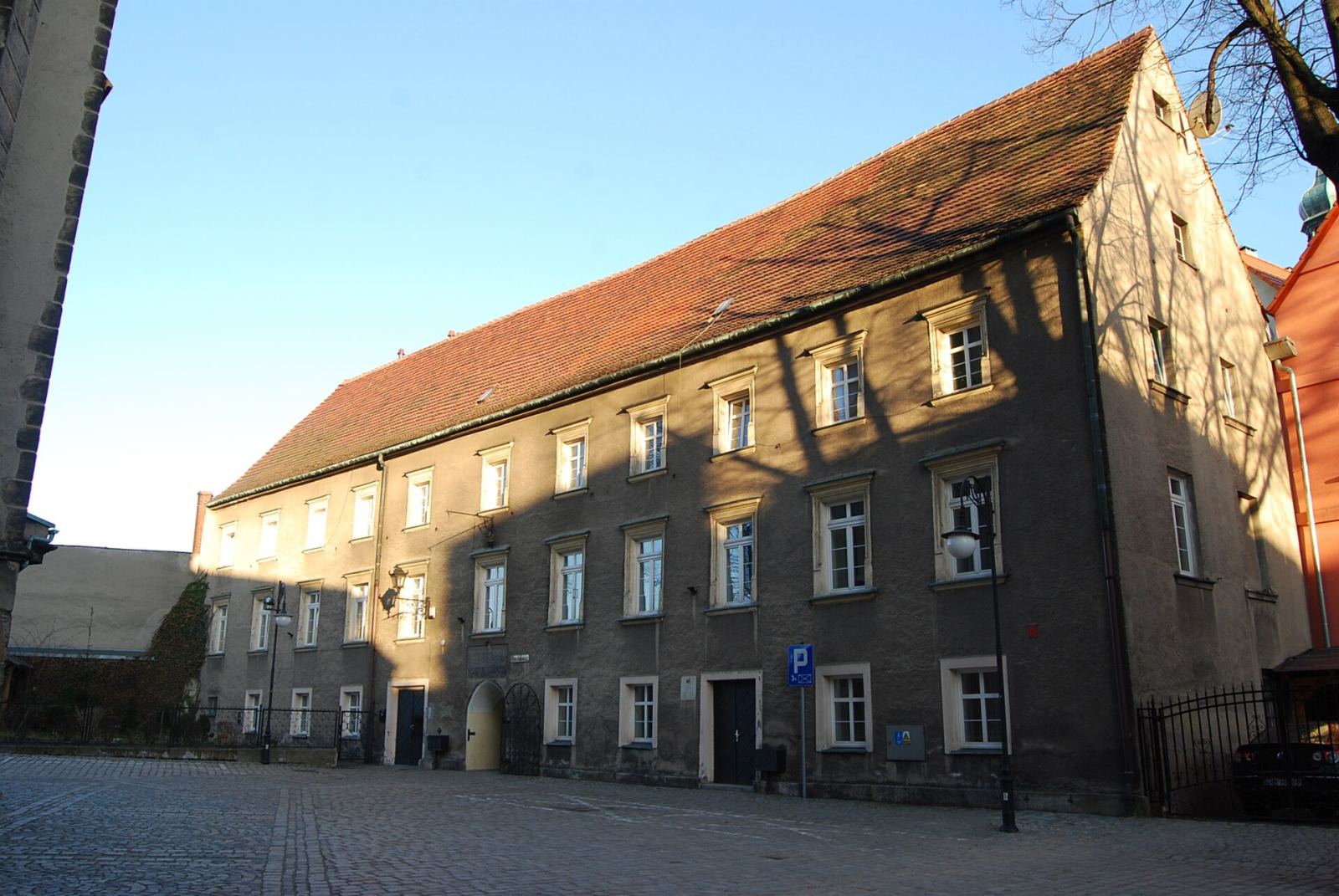 Plebania, Jelenia Góra