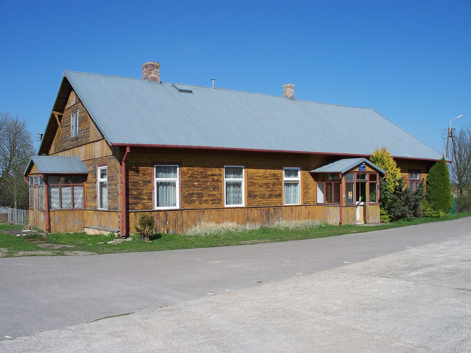 Dom parafialny, Waniewo