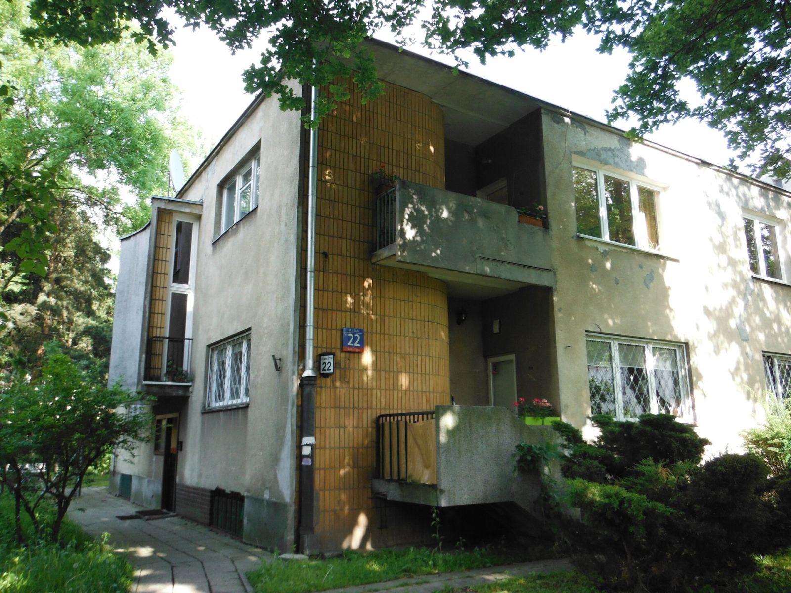Dom wielorodzinny, Warszawa