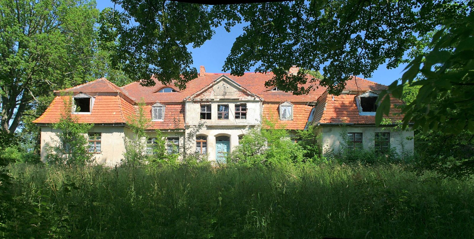 Dwór, Borkówko