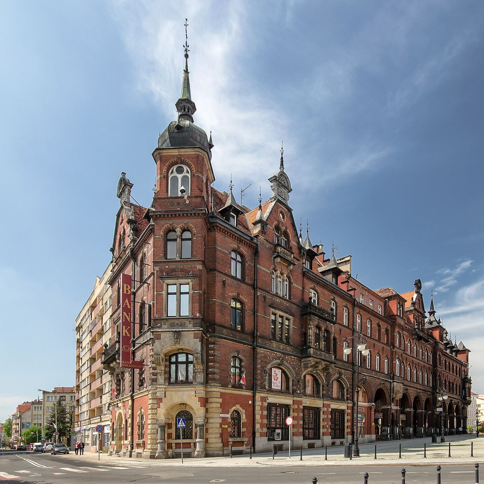 Budynek użyteczności publicznej, ob. bank, Legnica