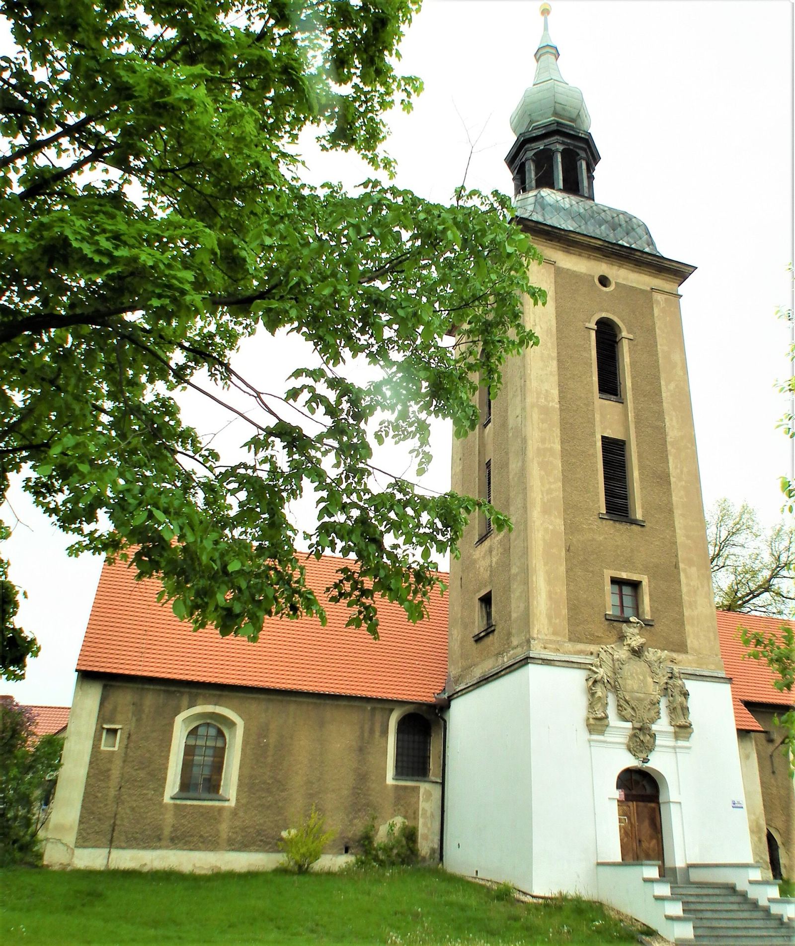 Kościół pw. św. Podwyższenia Krzyża Świętego, Olszyna