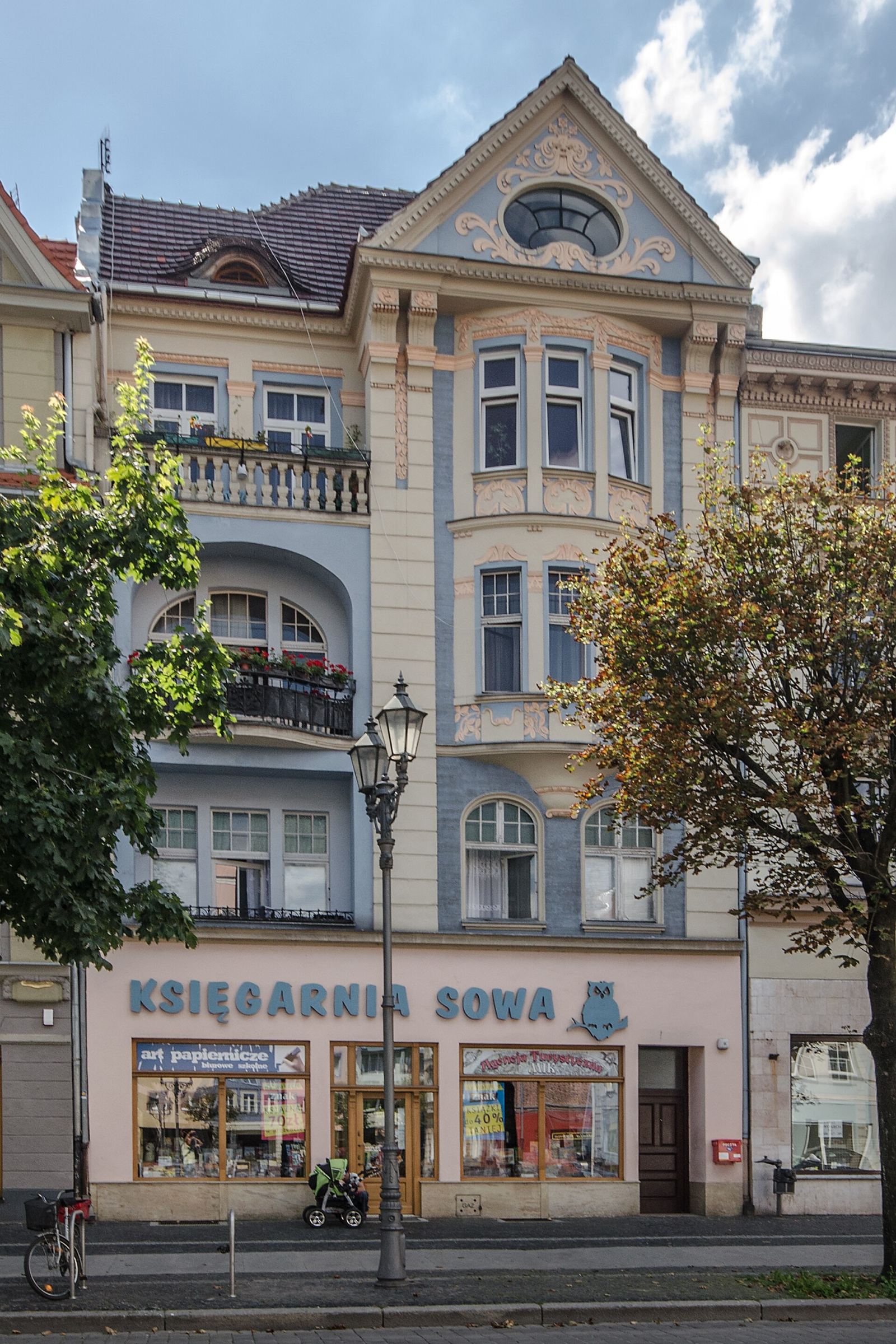 Dom, Brzeg