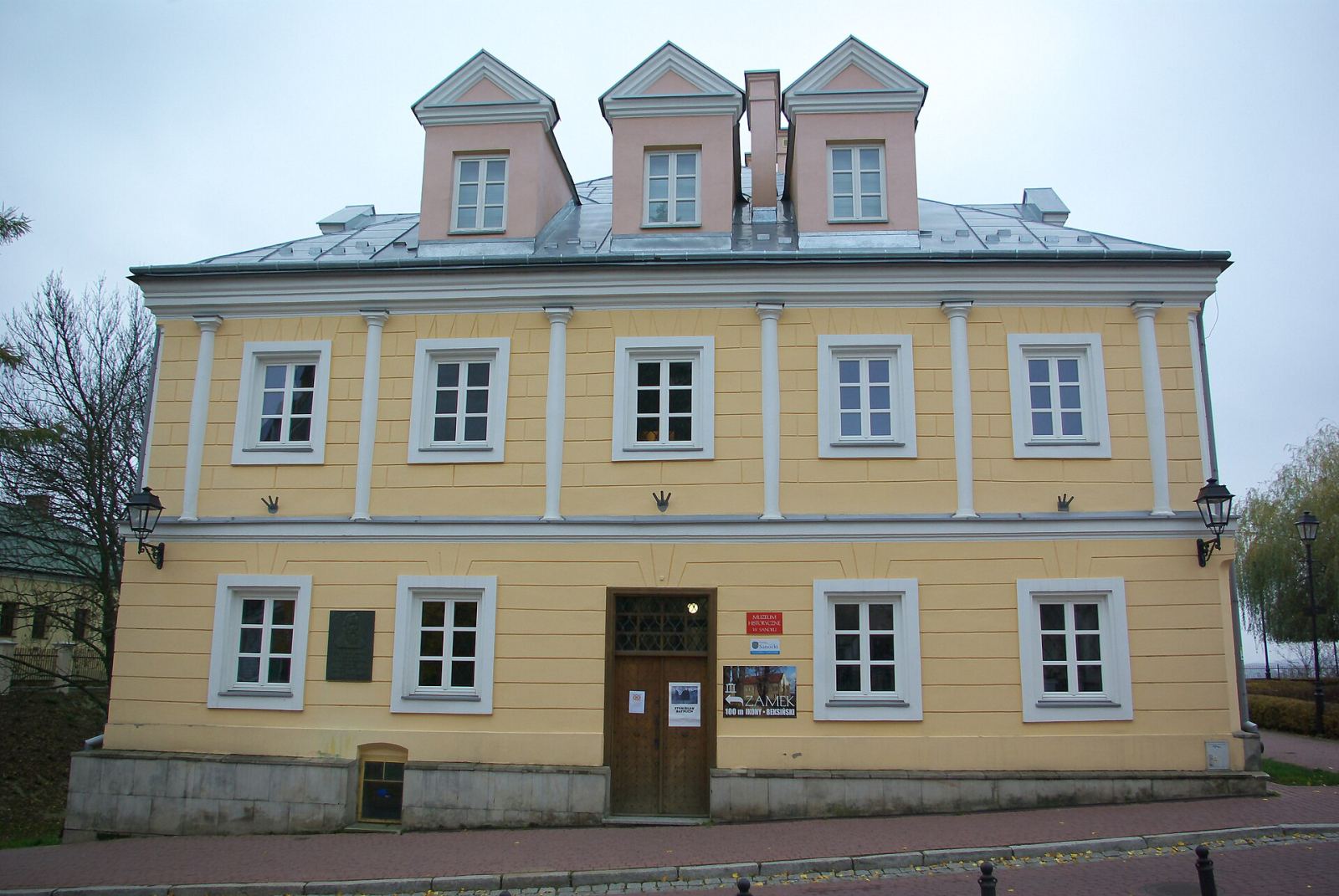Zajazd, ob. budynek administracyjny, Sanok