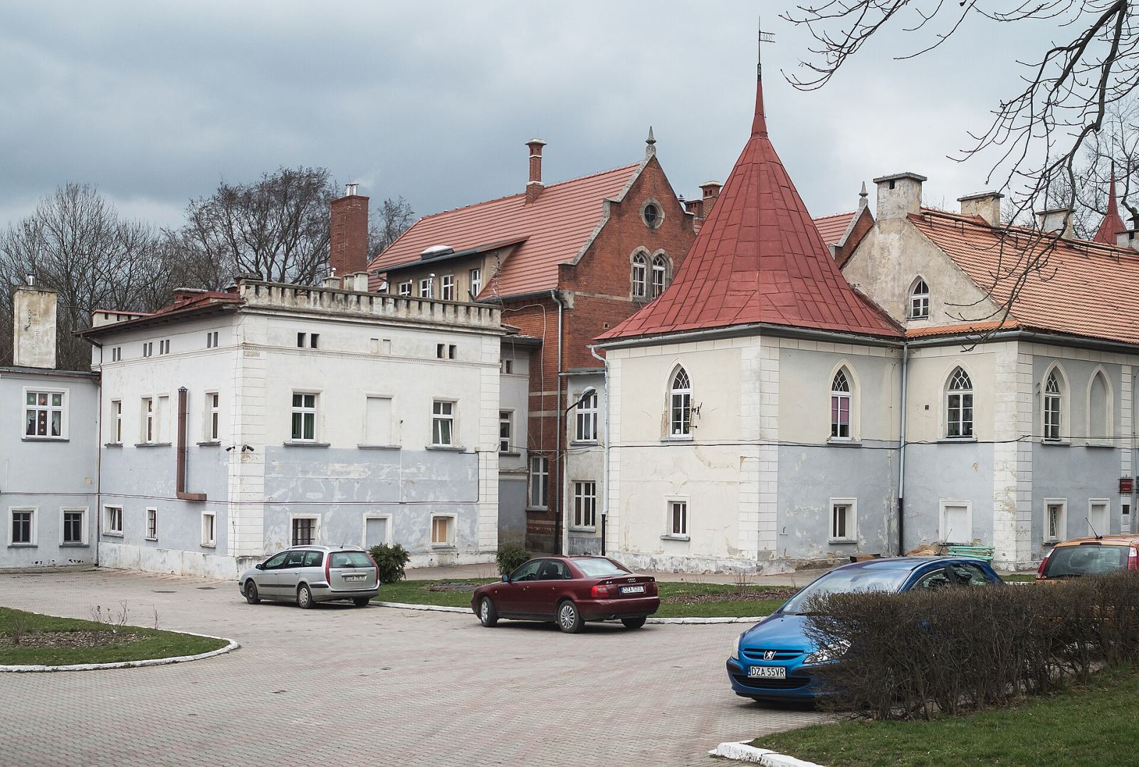 Zameczek, Opolnica
