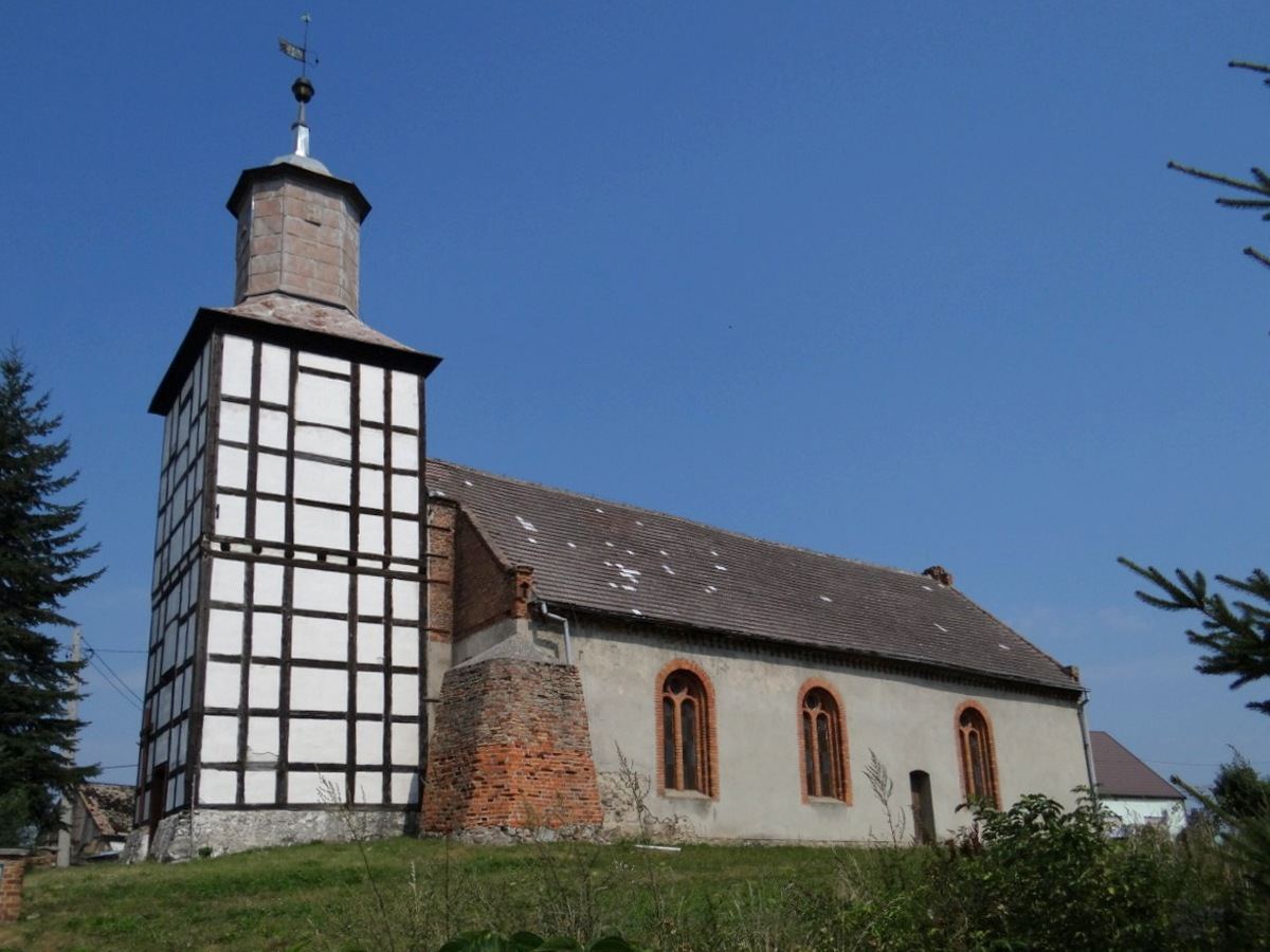 Kościół filialny pw. Matki Boskiej Królowej Polski, Stanowice