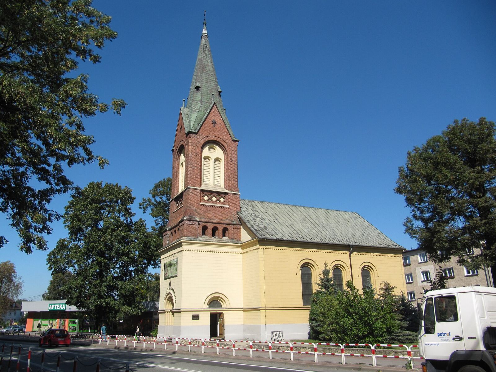 Kościół ewangelicki, ob. rzymskokatolicki pw. Bożego Ciała, Strzelce Opolskie