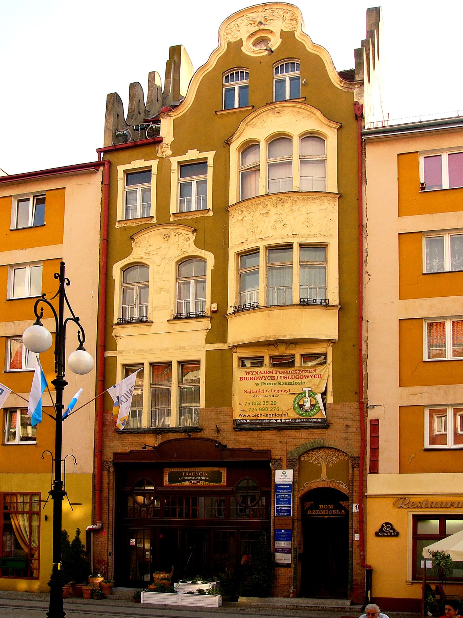 Dom, Legnica
