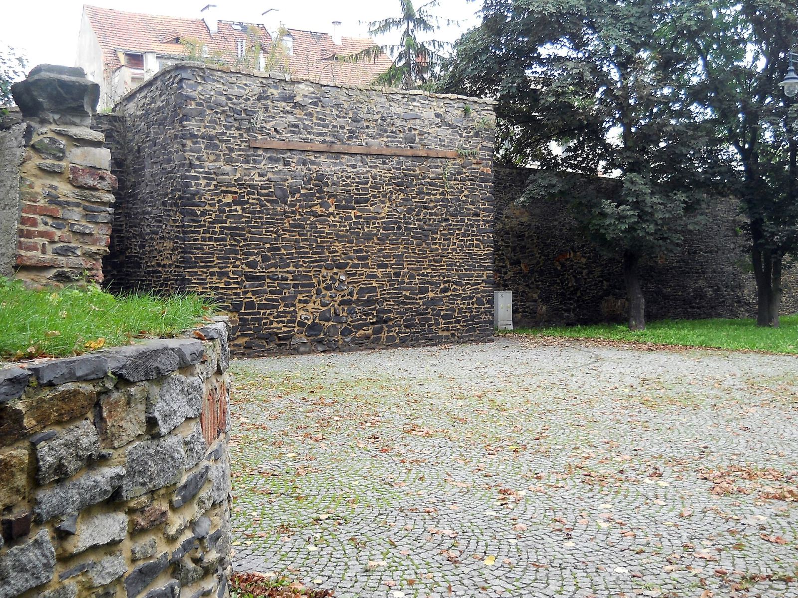 Mury obronne, Strzegom
